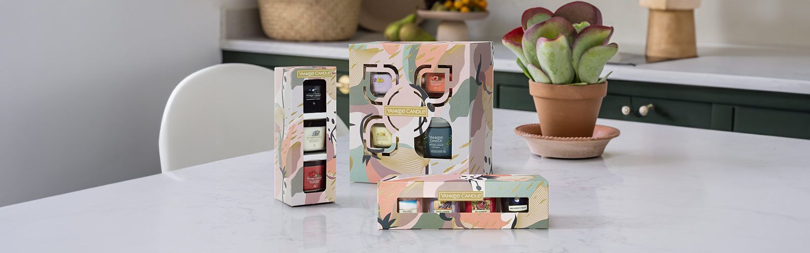 Geschenksets-kaufen Pflanze, Tabelle, Tischplatte, Kiste, Esstisch