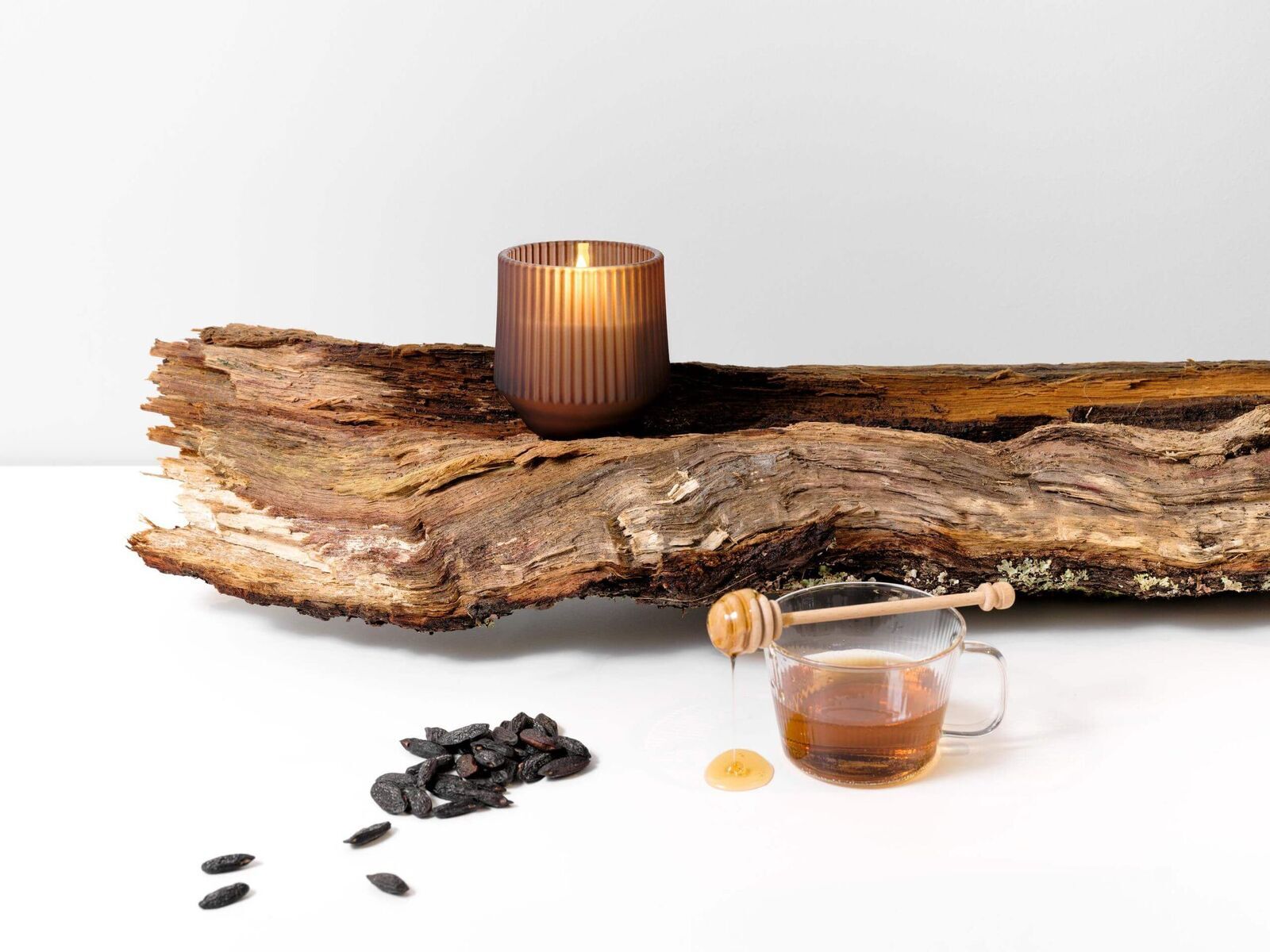 Uyuni LED Duftkerze Awaken Holz