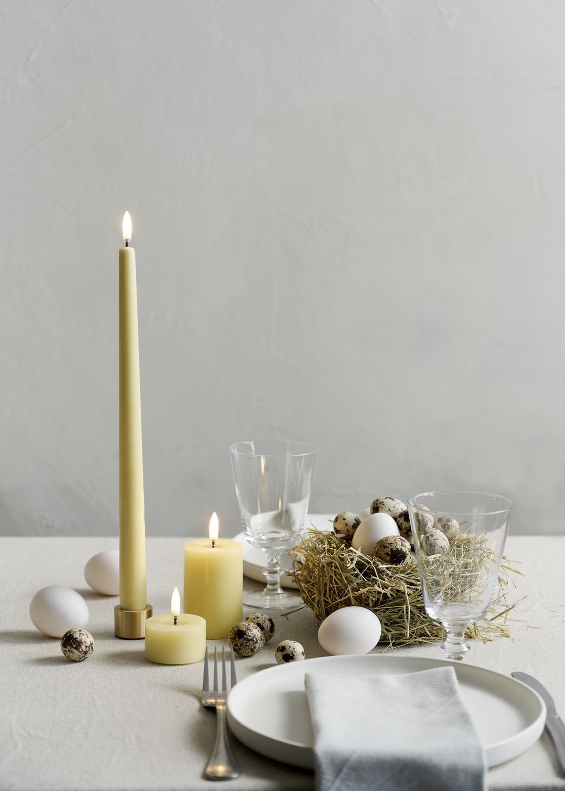 UYUNI-UL-PI-WYM0503-UL-PI-WYM0506-UL-TA-WY02332-2-UL-30801 Uyuni LED Stumpenkerze 5 x 4,5cm melted dusty green