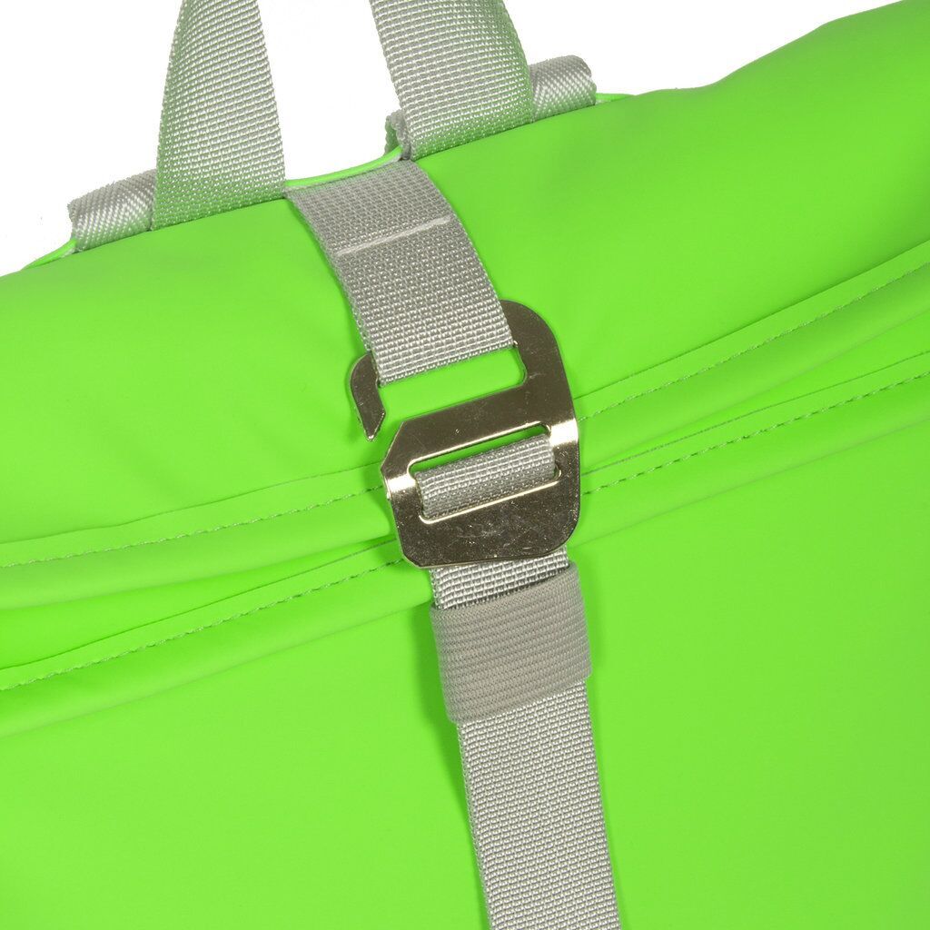 new-rebels-mart-rolltop-rucksack-gruen-neon-small-3 Mart - Los Angeles Rolltop Mini Rucksack neon grün