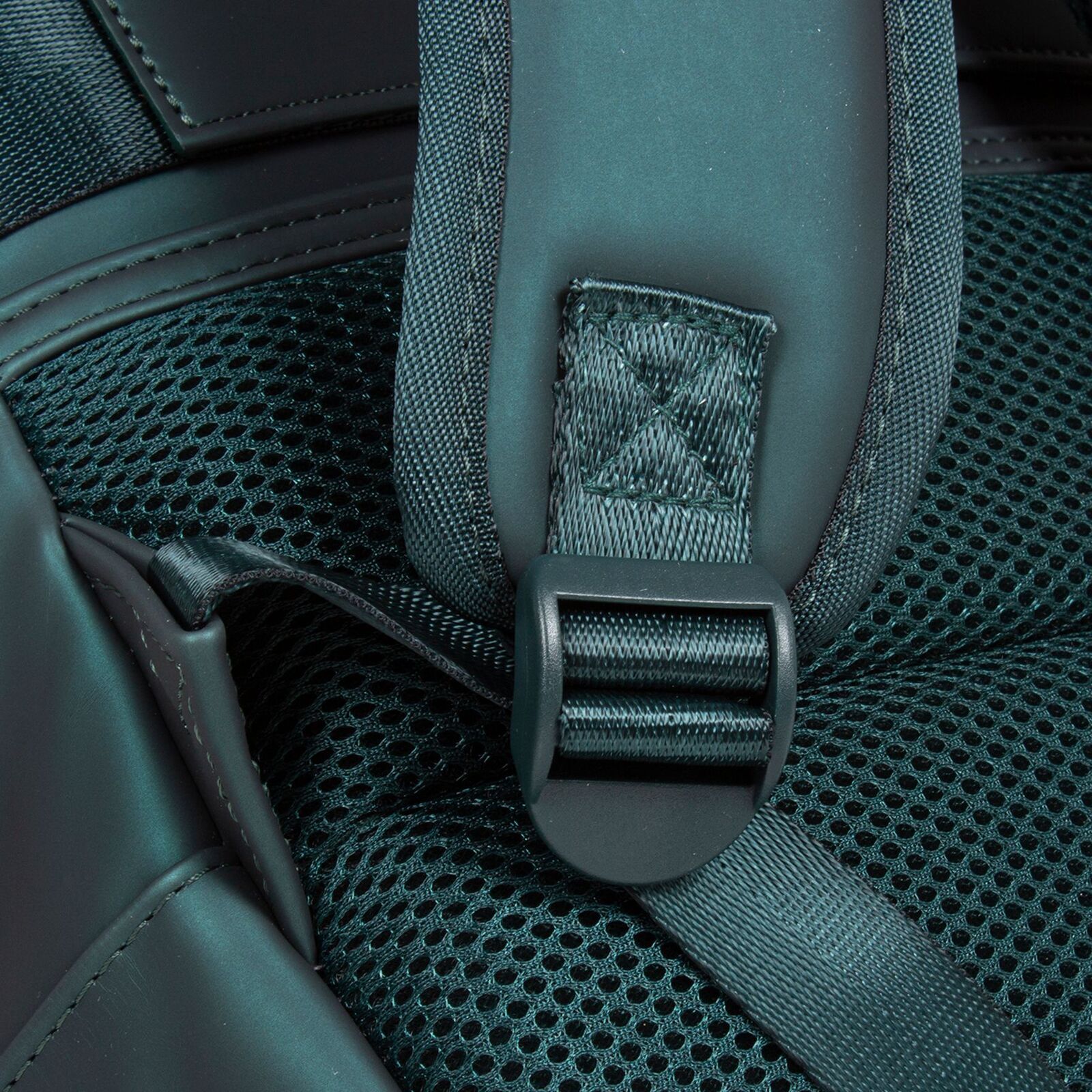 Harper - Queens Rucksack grün metallic