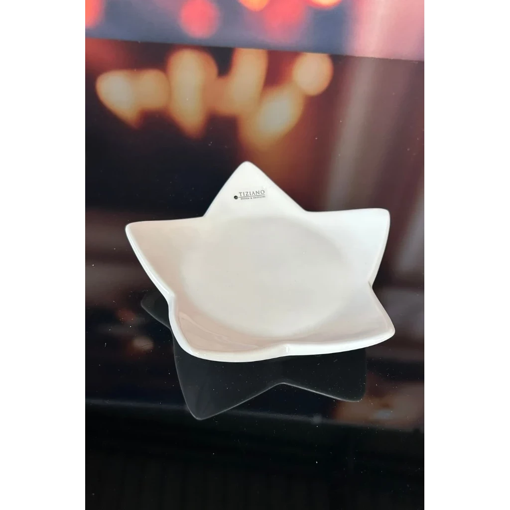 Sternschale Stella flach 17cm creme-weiß Sterner Sternformiges Teller, Keramikplatte, weißer Teller, Sternenform Teller, TIZIANO Marke auf Teller