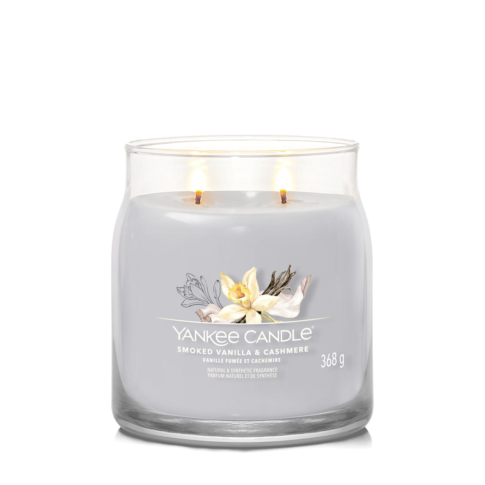 Smoked_Vanilla_and_Cashmere_Medium_LIT-1-13pYPYQuQZi7qa Smoked Vanilla & Cashmere Signature Medium Jar 368g 2-Docht