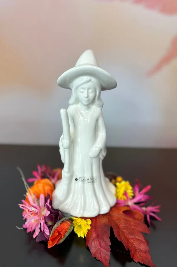 Hexe Franca 13cm cremeweiß Hexe Franca 13cm cremeweiß