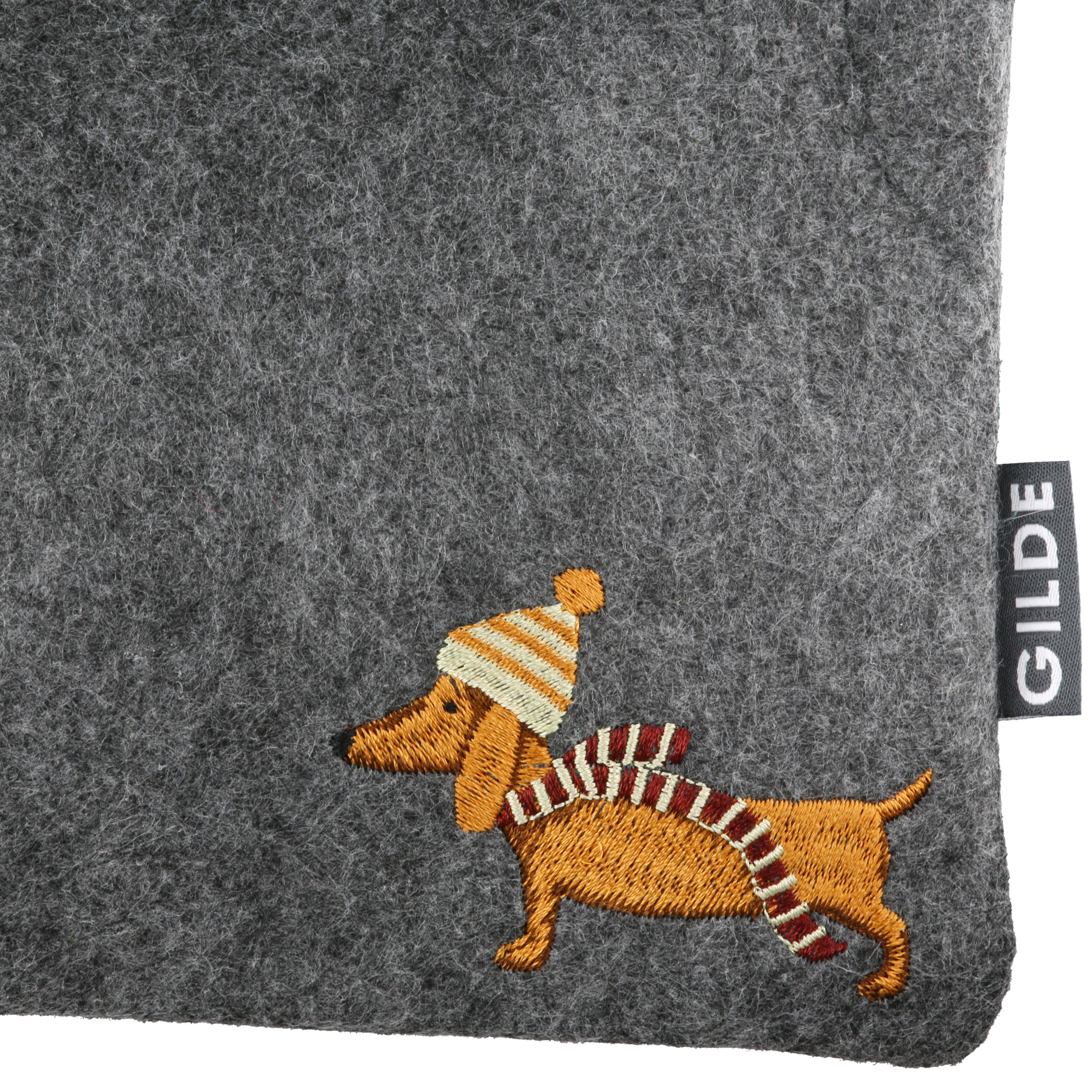 Hund, gestickt, Schal, Hut, grauer Stoff