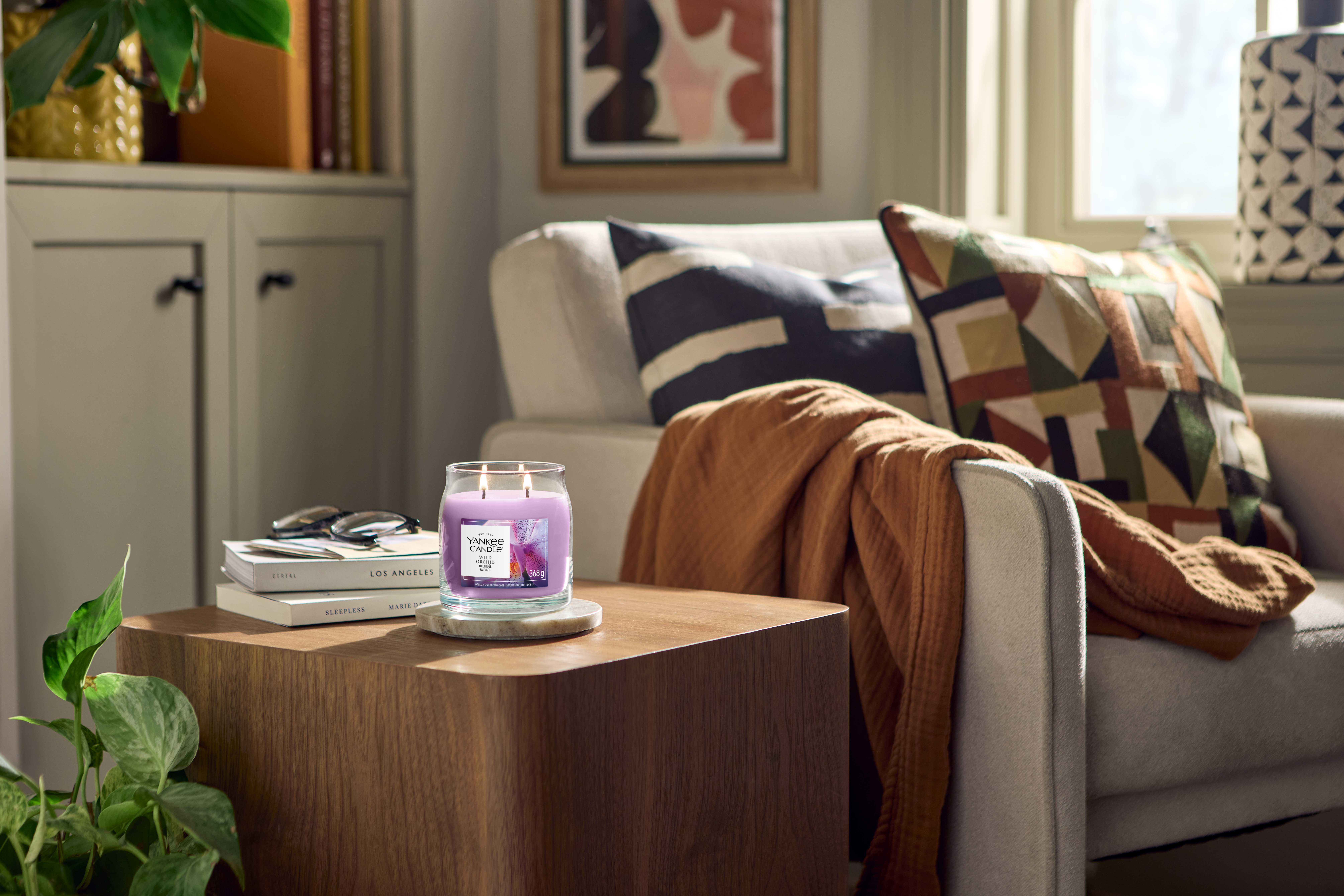 Wild Orchid Signature Medium Jar 368g 2-Docht Wild Orchid Signature Medium Jar 368g 2-Docht