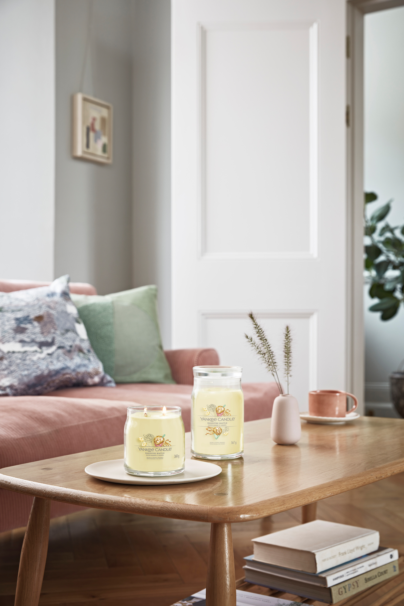 Banoffee Waffle Signature Medium Jar 368g 2-Docht