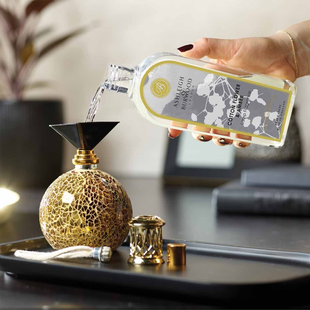 BLPFL504-In-Use Cotton Flower & Amber 250ml Duftlampenöl Nachfüller