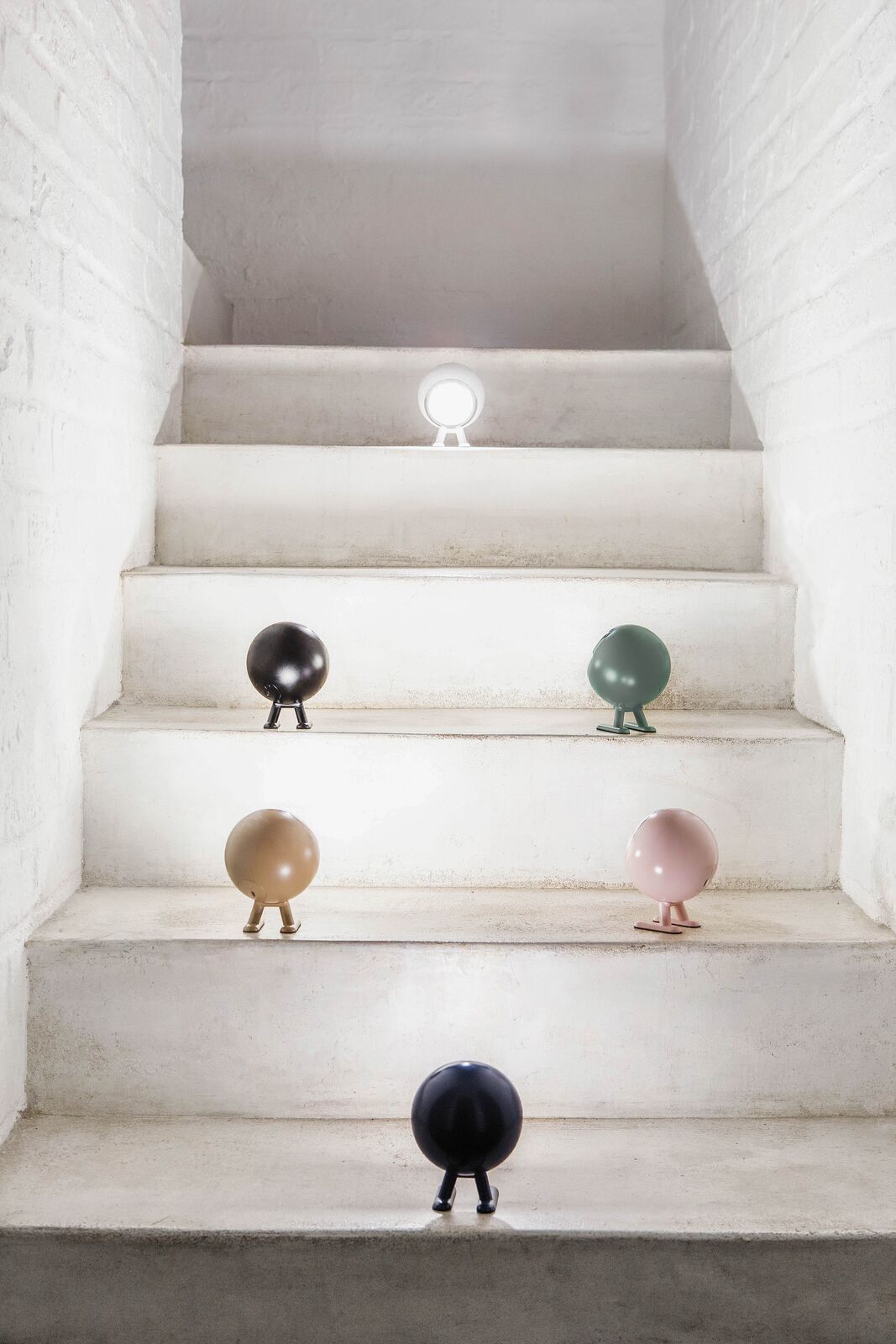 Norbitt 3.0 LED Lampe Squid Black Sphäre, Gebäude, Haus, Wohnen, Treppe