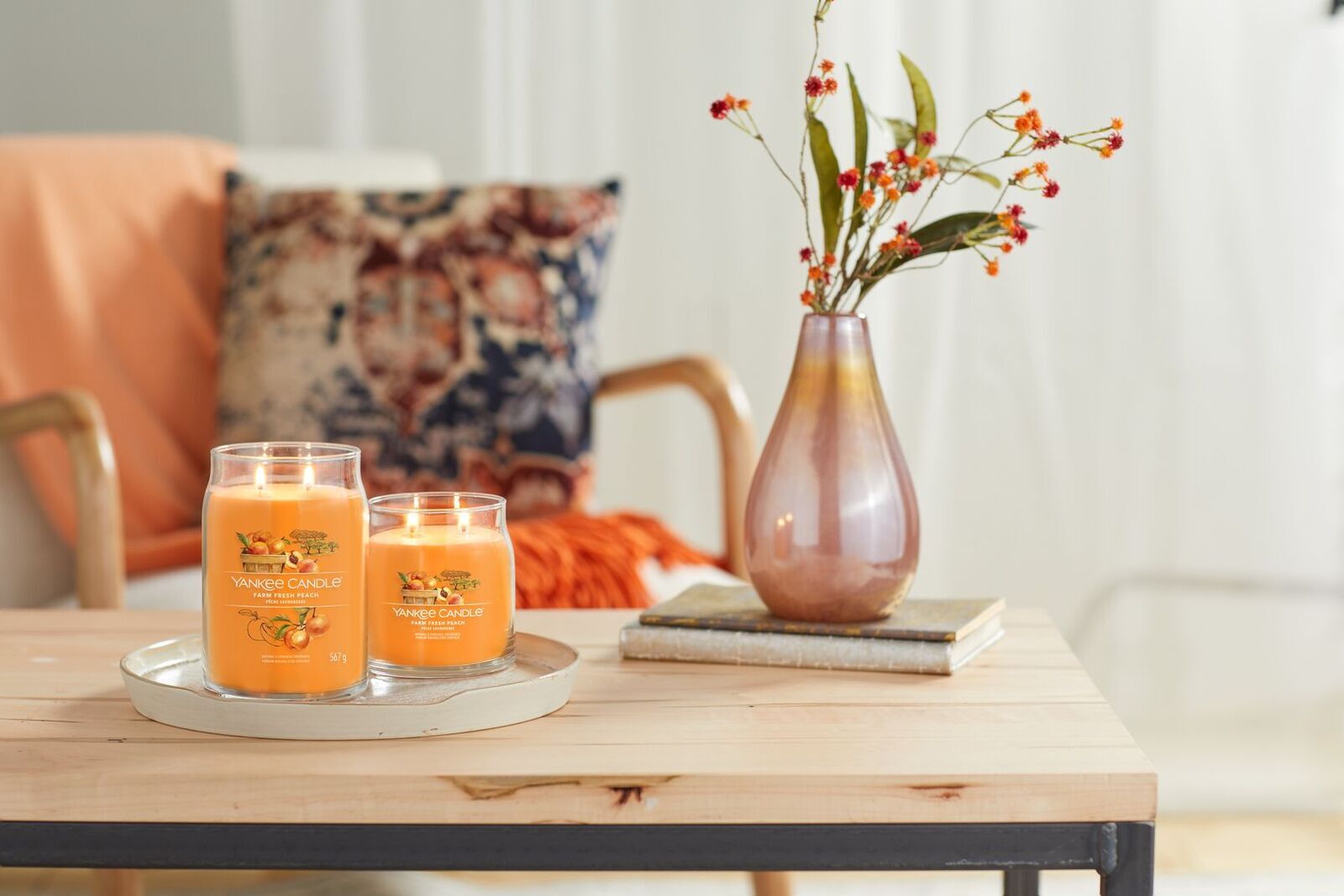 Farm Fresh Peach Signature Medium Jar 368g 2-Docht