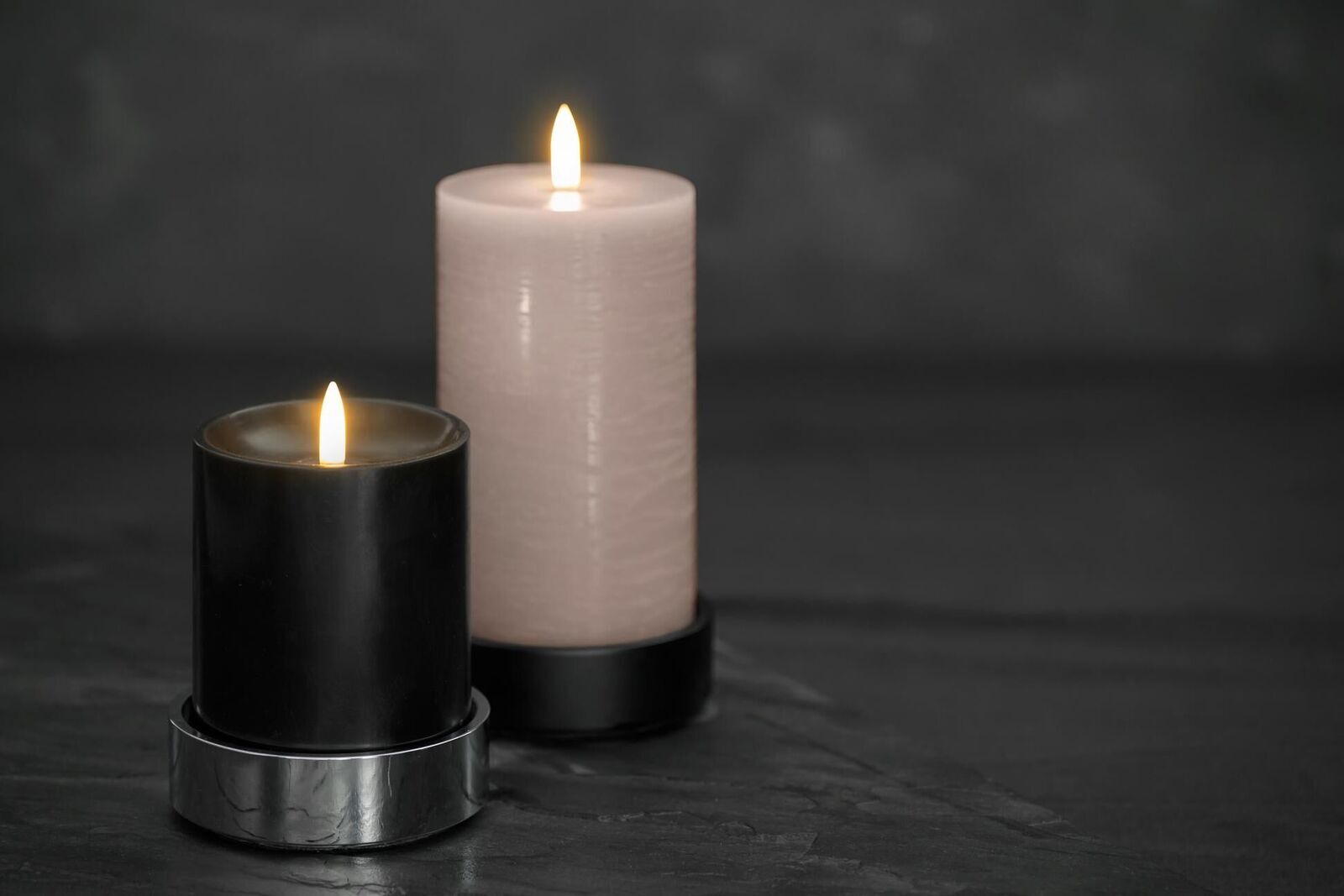 Uyuni Stumpenkerzenhalter Light chrome Uyuni Stumpenkerzenhalter Light chrome