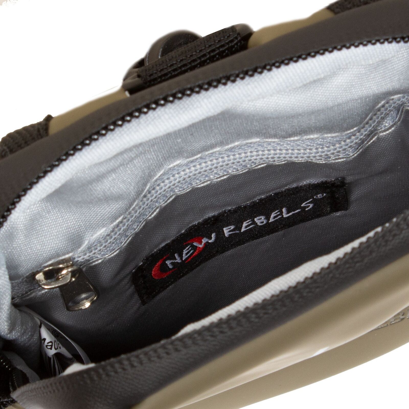 fXXxPlKI Mart - Philadelphia Handytasche olive