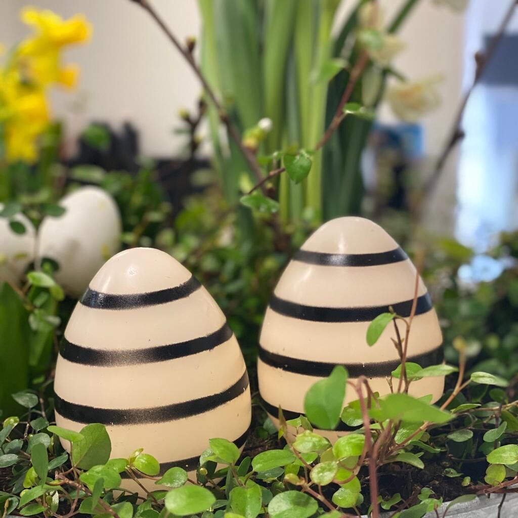 LED Osterei weiß mit Streifen