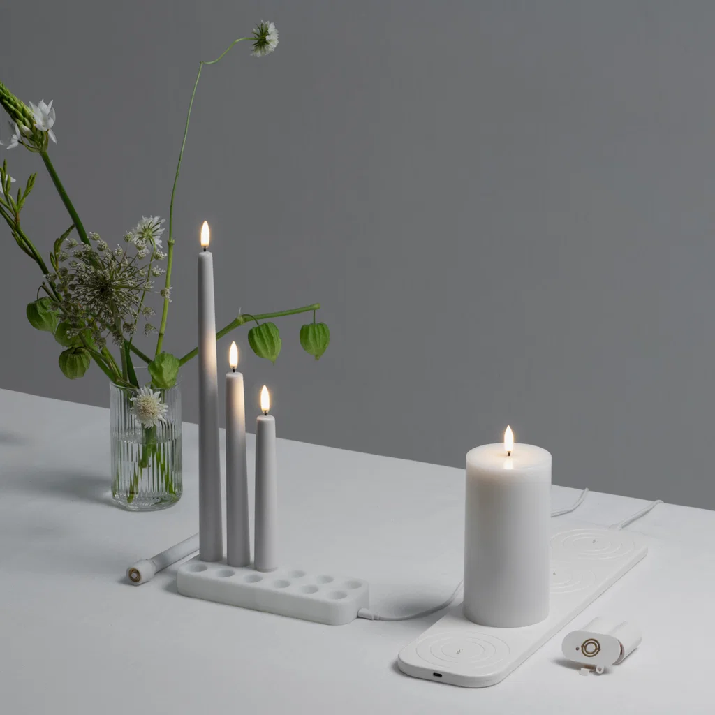 Piffany LED Akku-Basis für Taper-Kerzen, USB-C, Weiß, 18,5x6,5cm Kerzen, Vase, Dekoration, LED-Kerzenhalter, Lichtspender