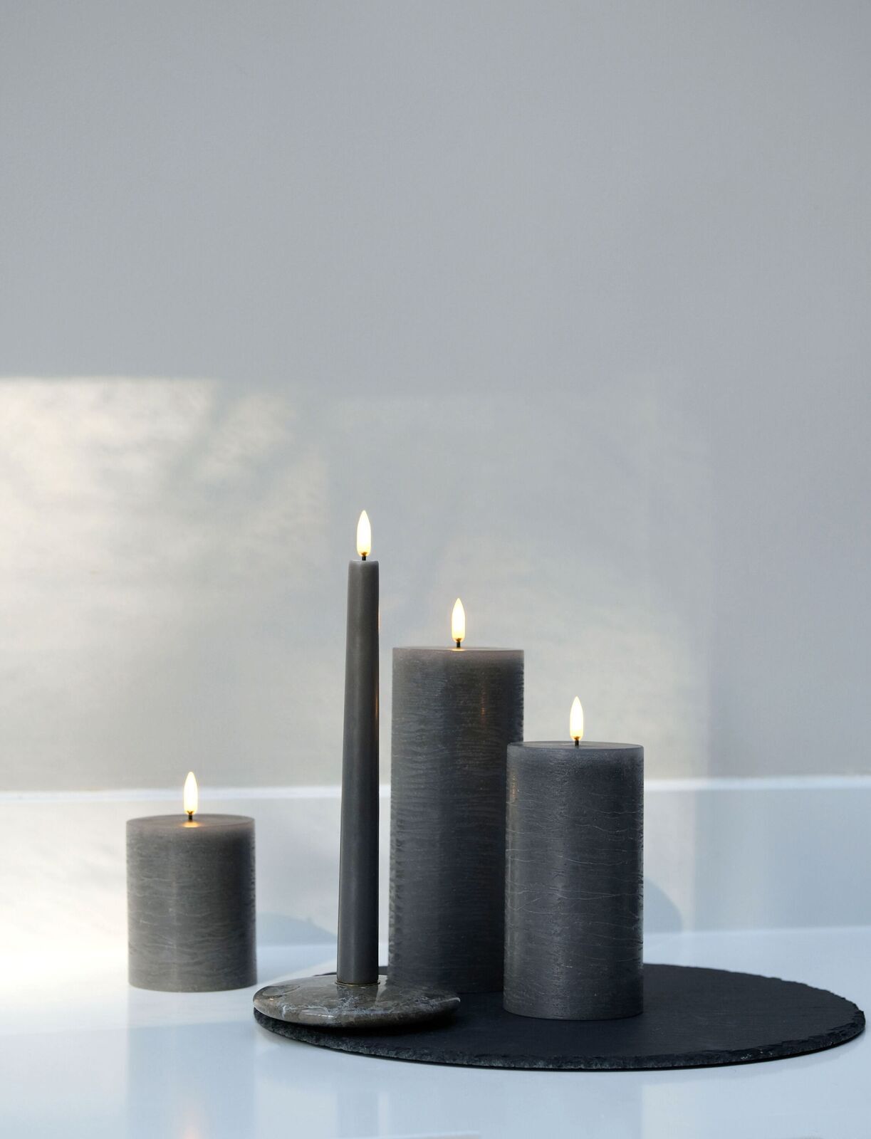Grey-Taper-with-assorted-Pillar-candles-2-large Uyuni LED Tafelkerze 25cm Grey 2 Stück
