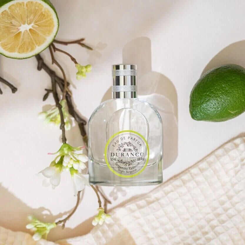 Strahlende Bergamotte Eau de Parfum 50ml Flasche, Kosmetik, Parfüm, Zitrusfrucht, Obst