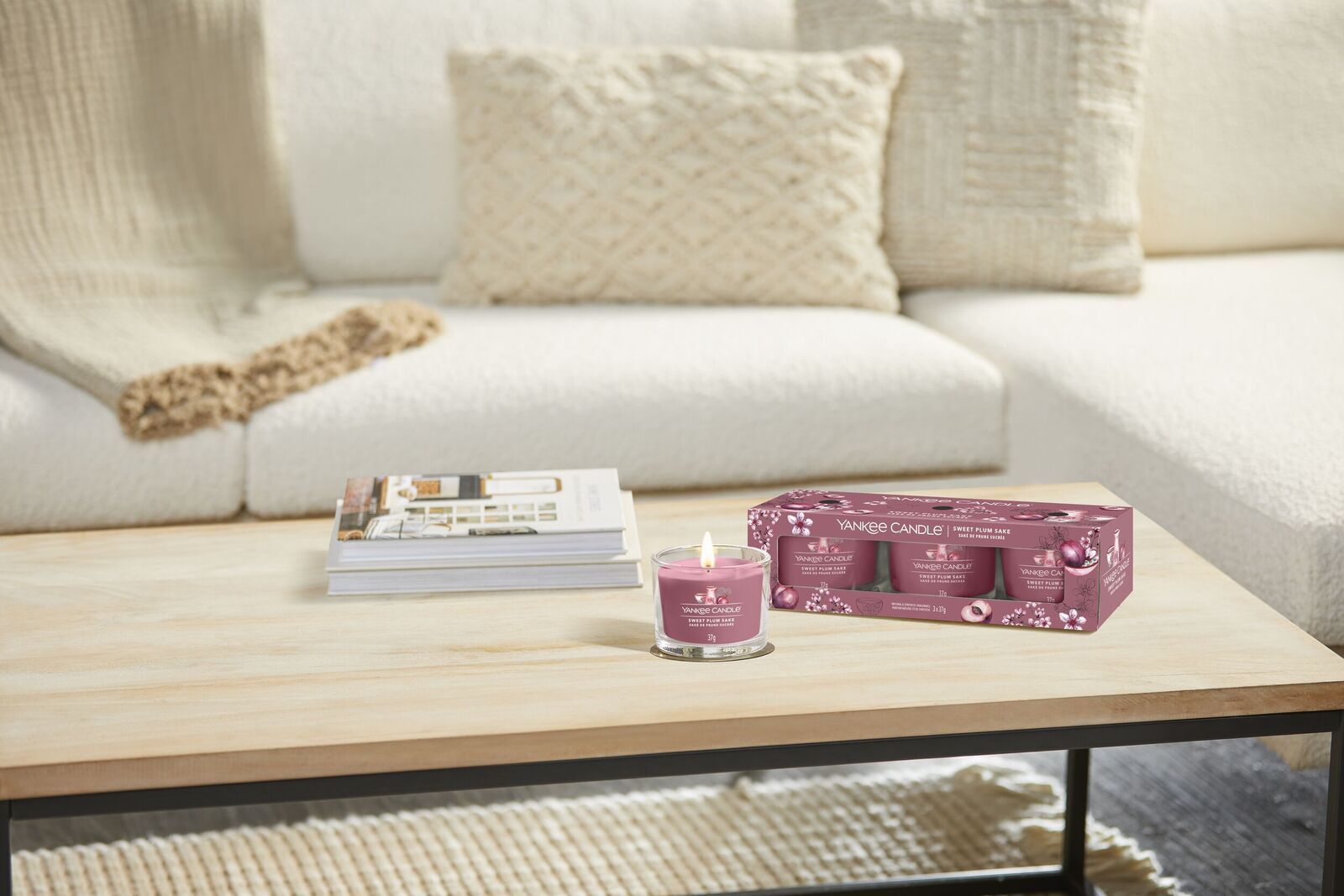 filled-votives_Set-2_Sweet-Plum-Sake Sweet Plum Sake 37g Glasvotivkerze 3er Pack