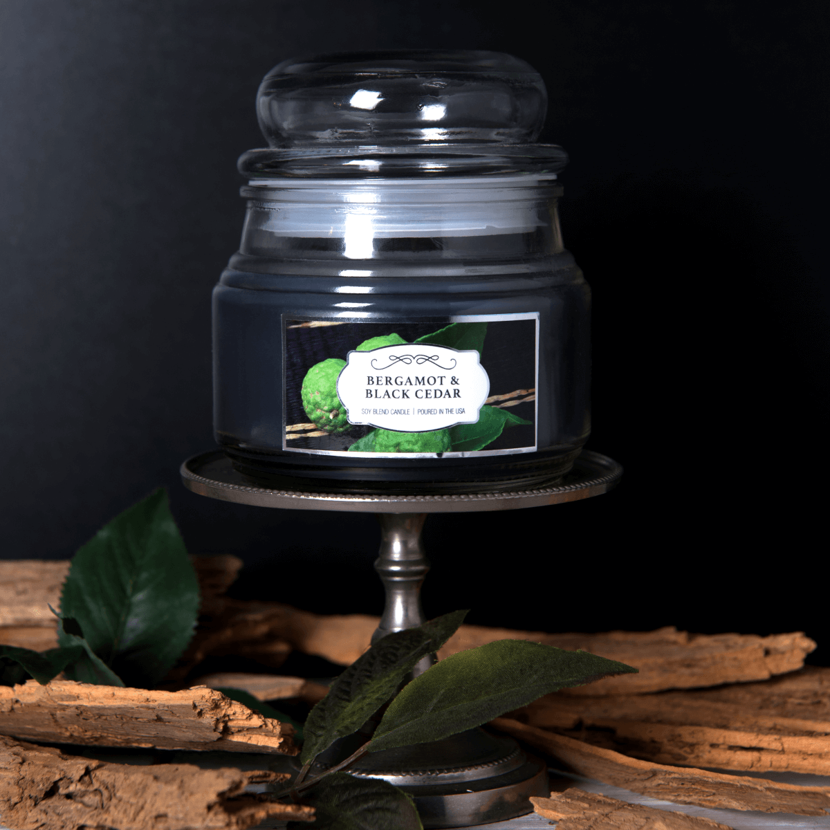 CC127363_Lifestyle Duftkerze Bergamot & Black Cedar Terr - 255g