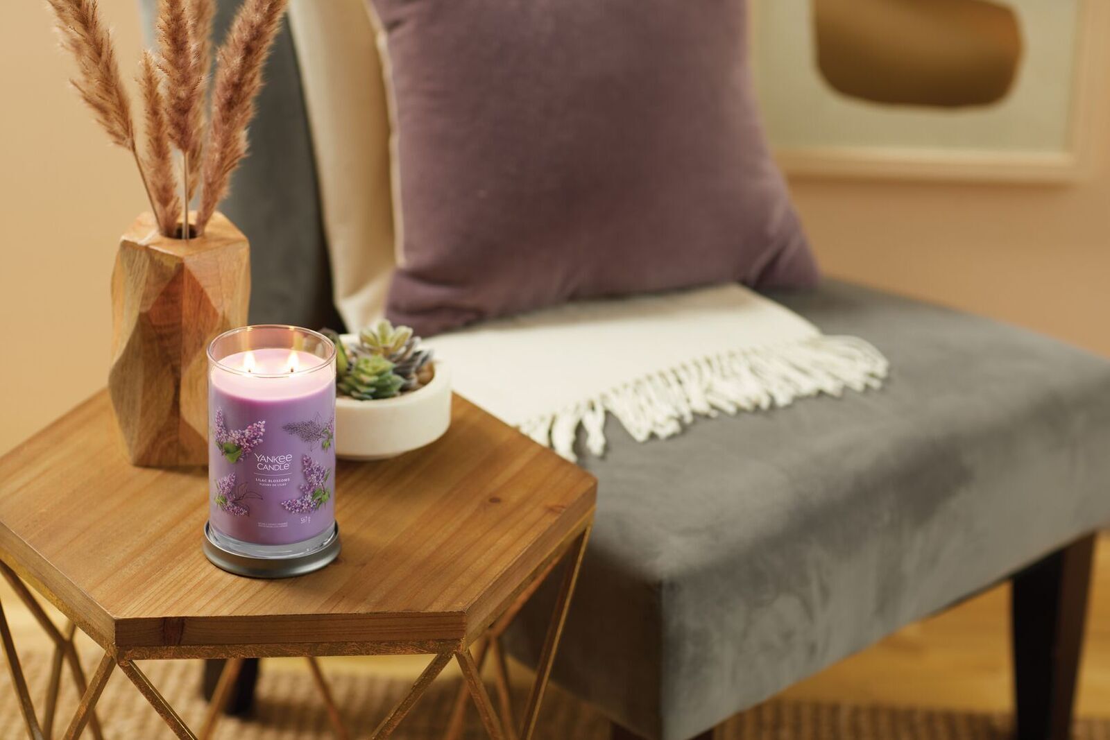 Lilac Blossoms Signature Large Tumbler 567g 2-Docht