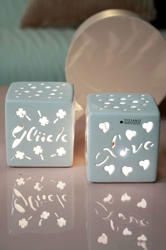 Würfel Tuardo 9cm Liebe LED creme