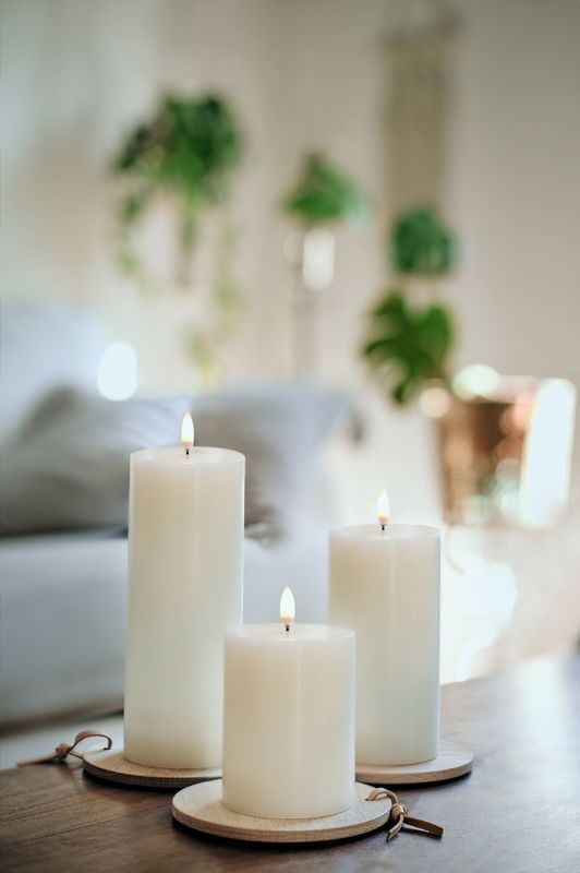 Uyuni-Light-Pillar-Candles-Ivory-small Uyuni LED Stumpenkerze shoulder 7,8x15cm Ivory