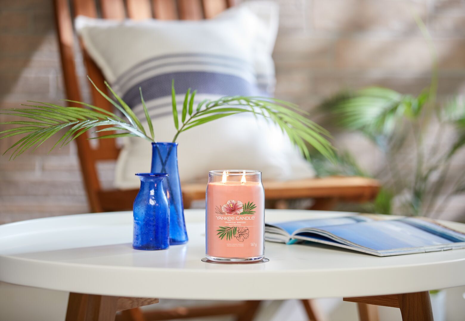 Tropical Breeze Signature Large Jar 567g 2-Docht