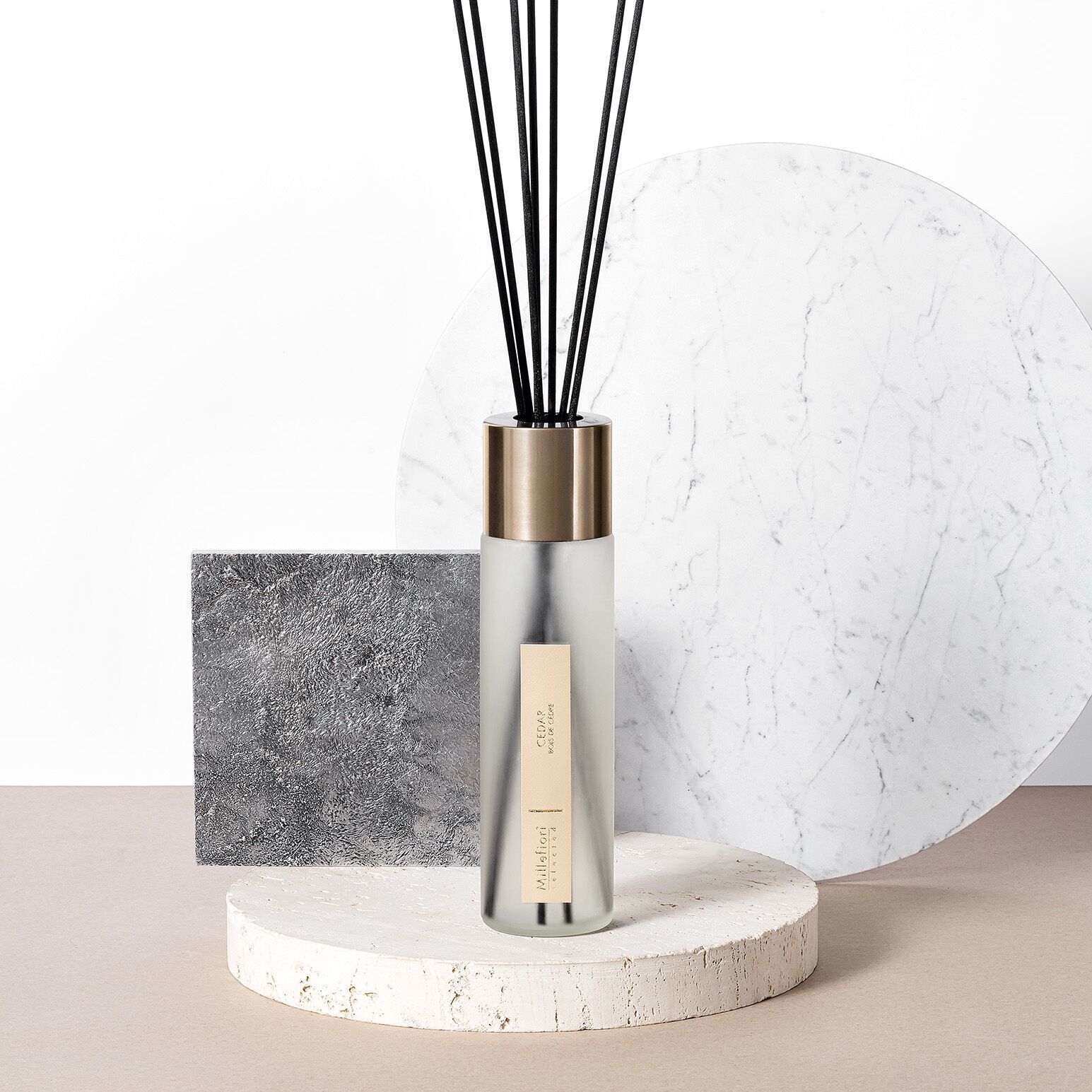 Selected_Reed-diffuser_Cedar_Square Cedar - Selected Reed Diffuser 100ml