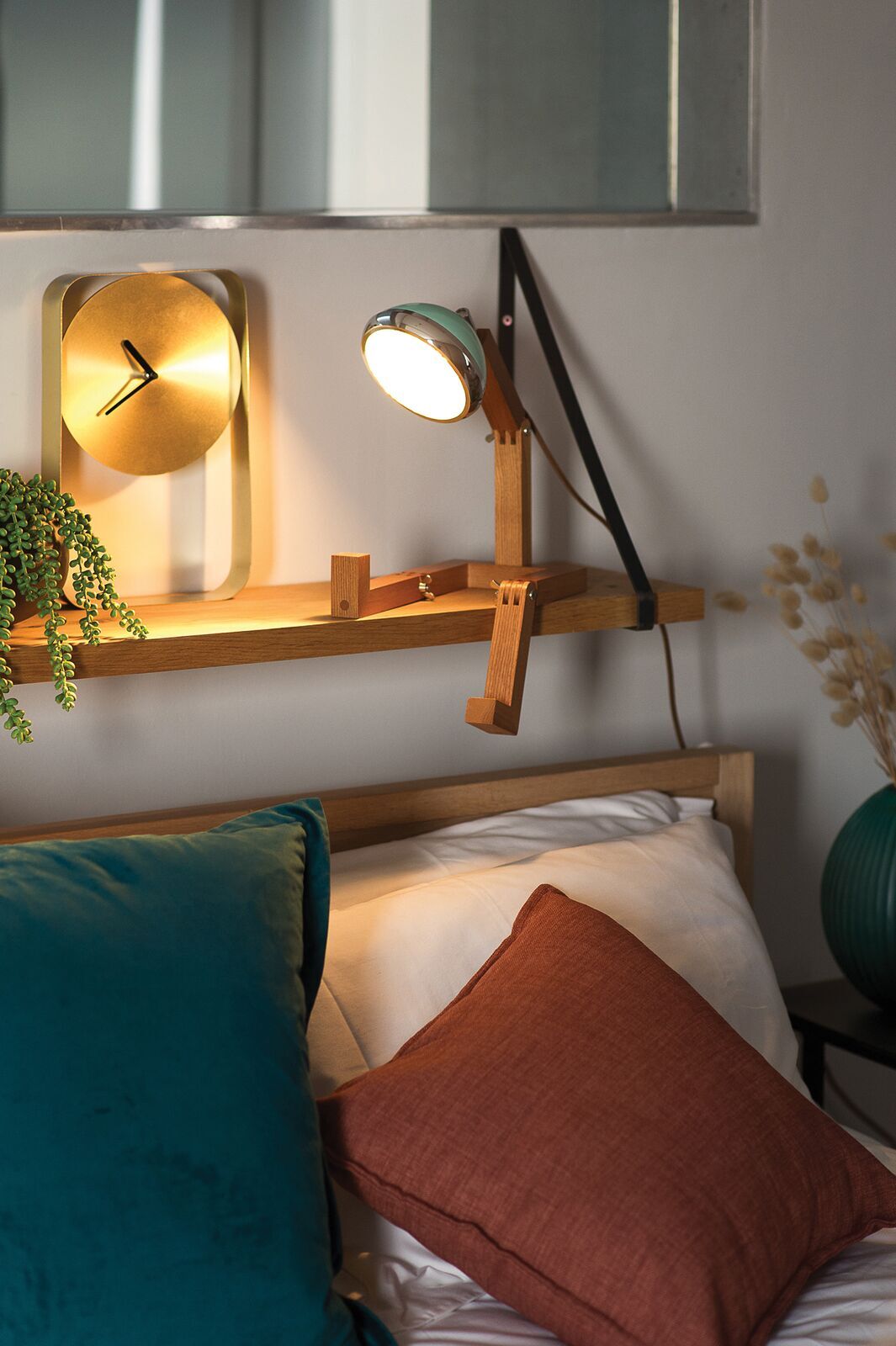 Mr. Wattson Flash Red