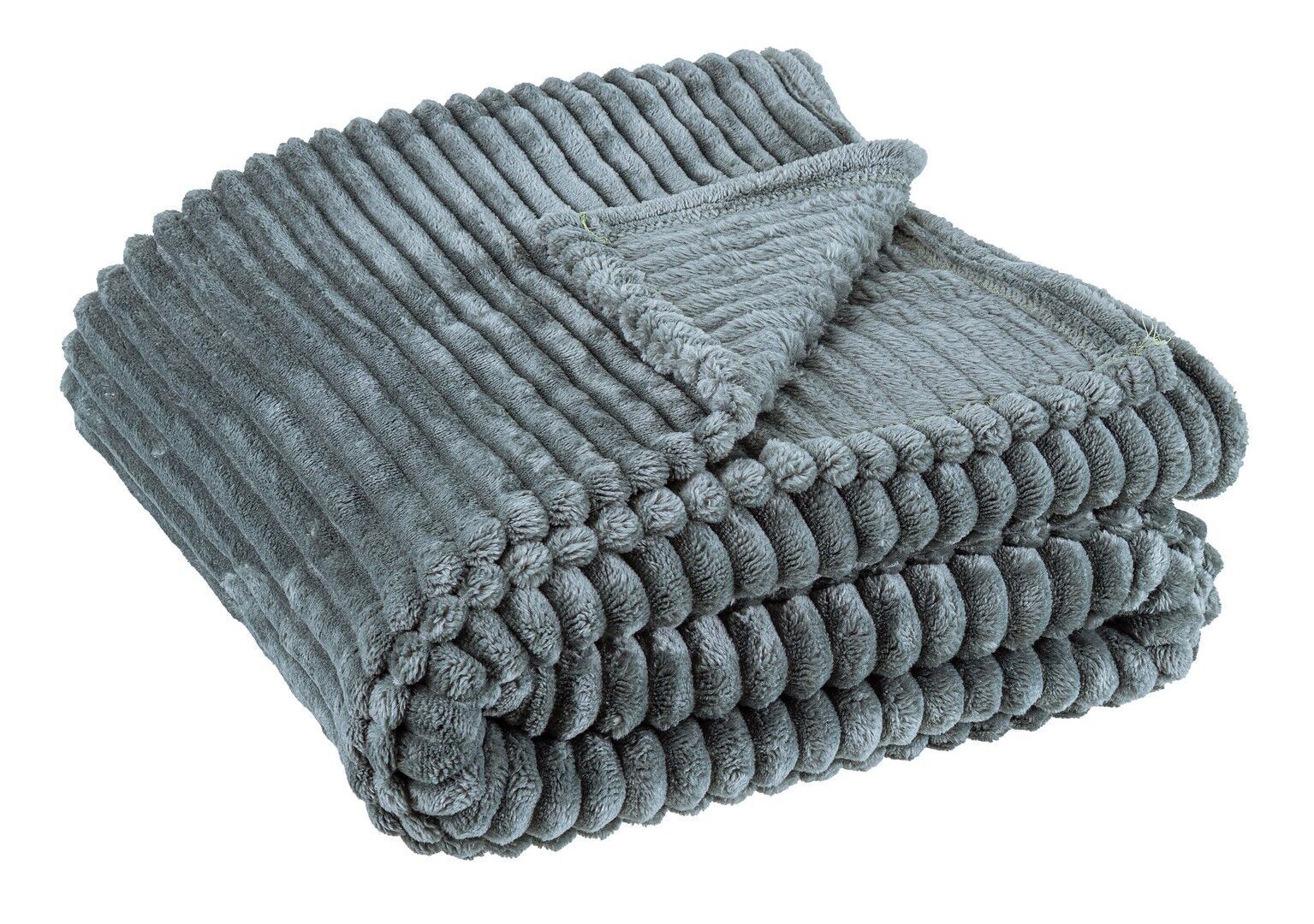 193985 Kuscheldecke Rachele grün 150x200