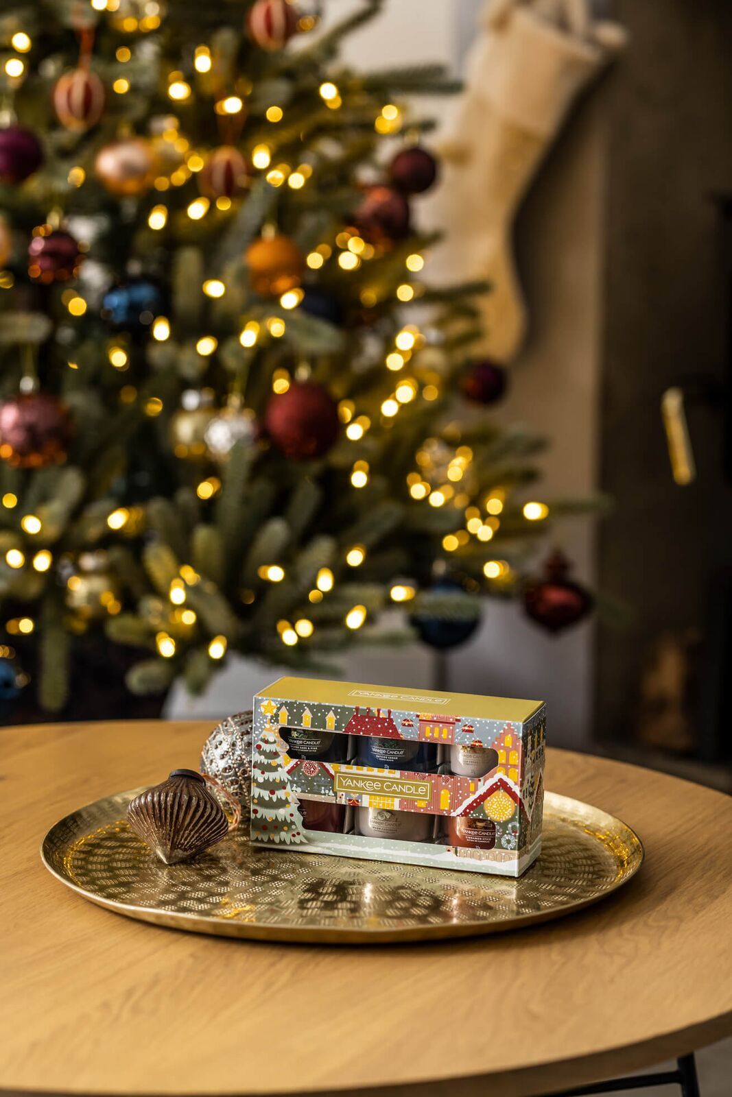 6 Glasvotivkerzen à 37g Geschenkset Signature 2024 6 Glasvotivkerzen à 37g Geschenkset Signature 2024