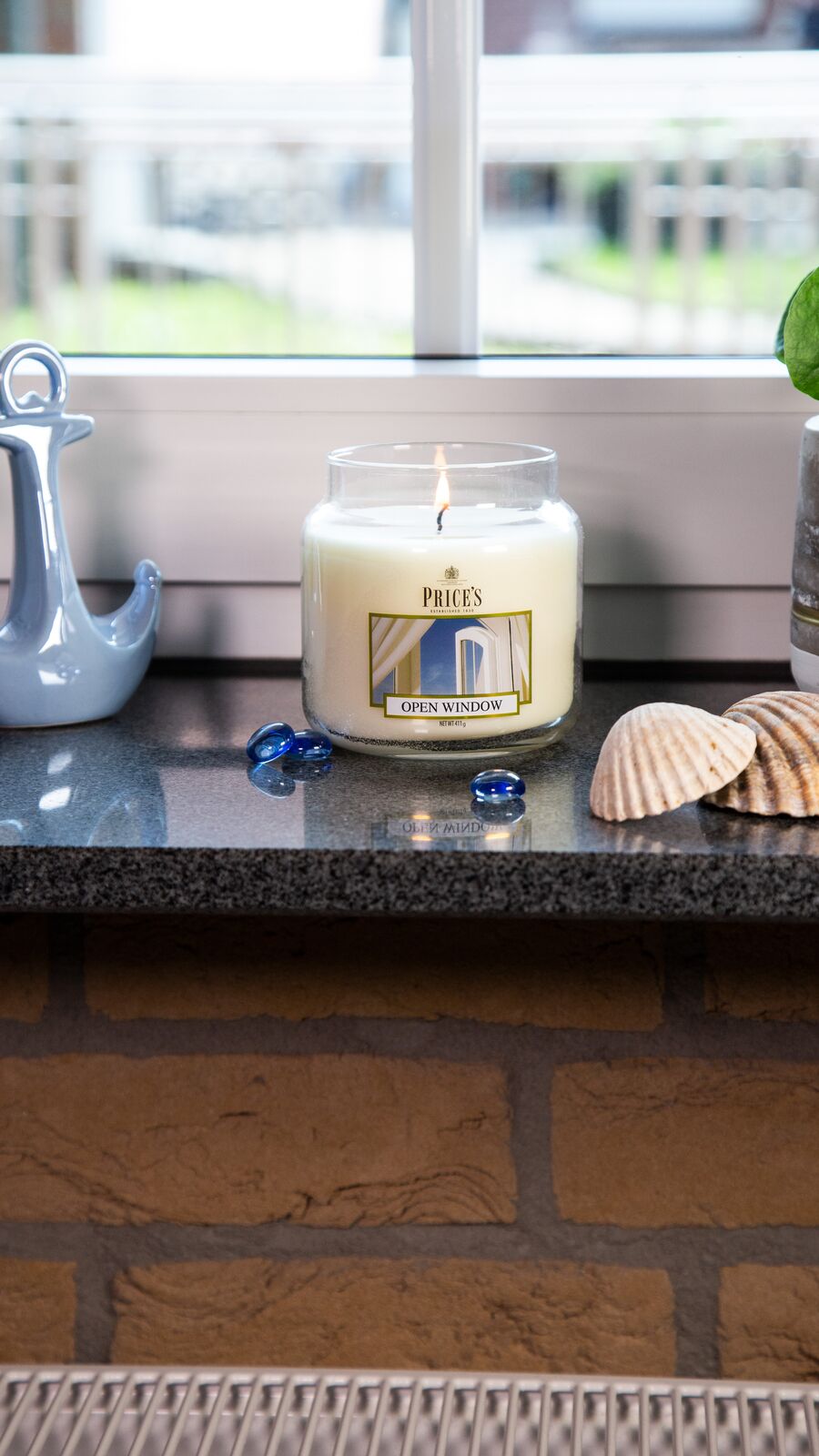 _B4A2990 Open Window 411g