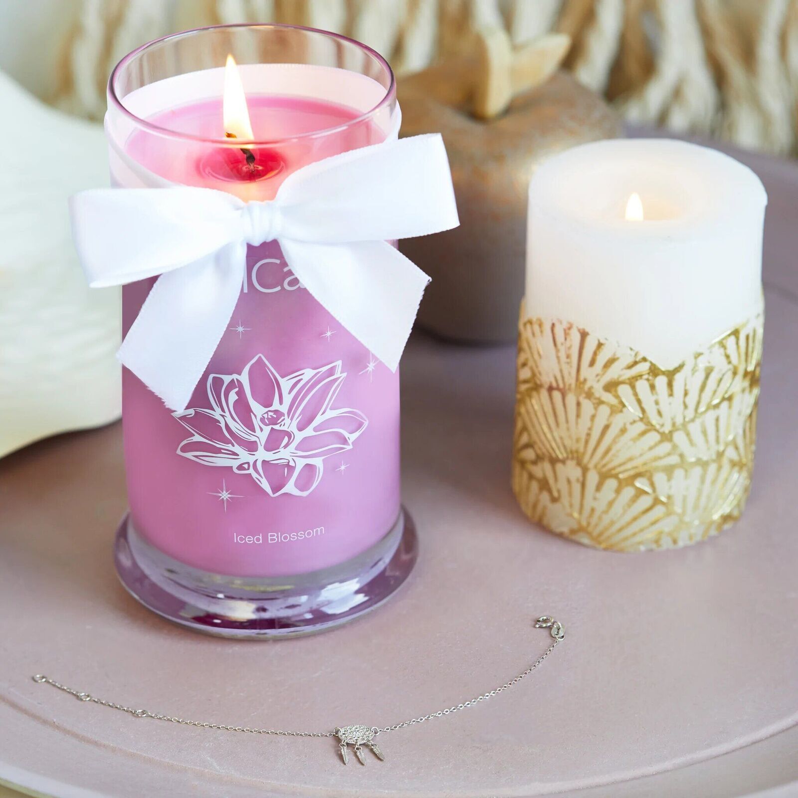 6f8955cb16b62c2f24e938660b9847deb36cb8d6_51080519093_edd42f31cb_o_51270a2e-93f7-4a2f-95c4-325e7e4ddf00_2048x Iced Blossom (Halskette mit Anhänger) 400g