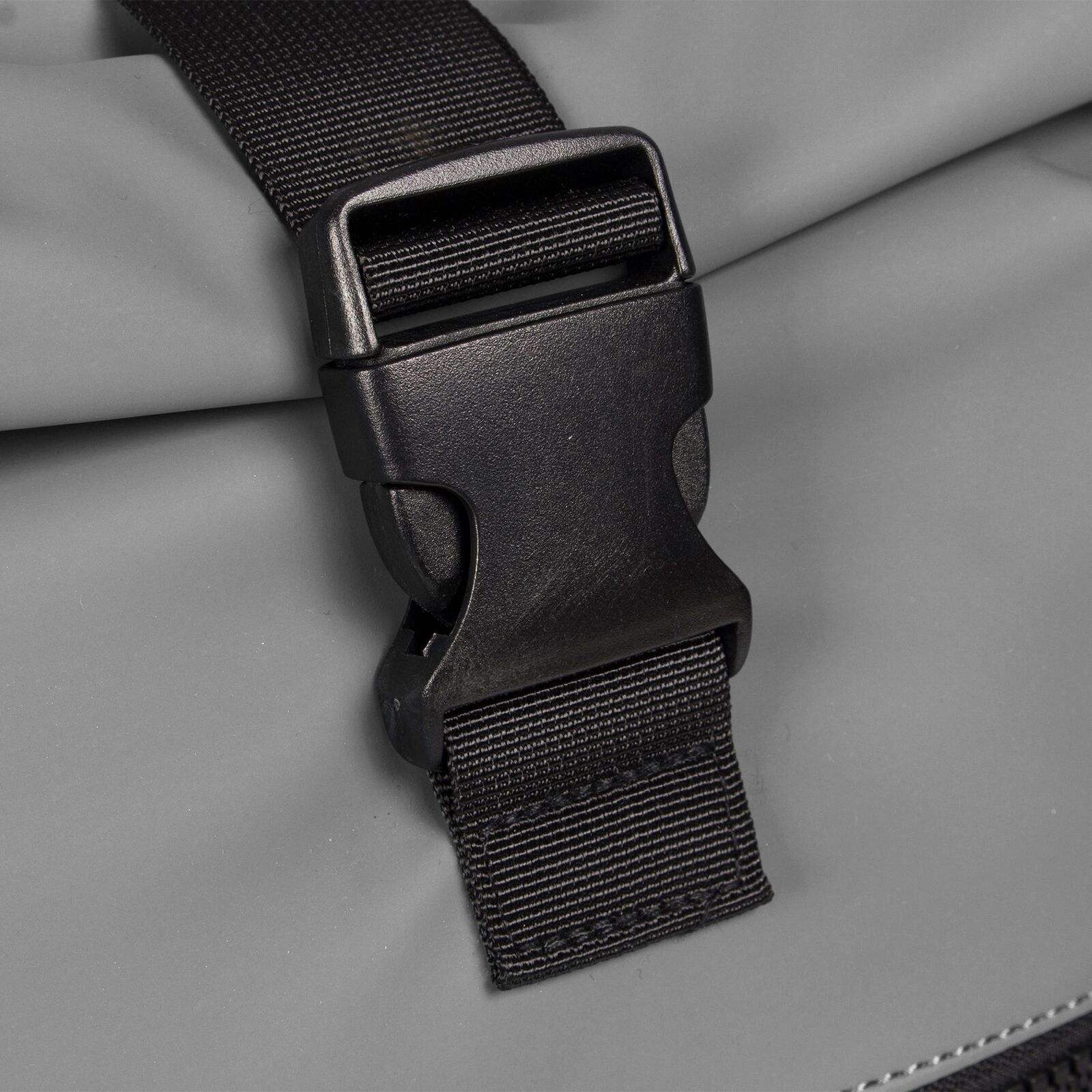 VTzT72k0 Mart - New York Rolltop Rucksack anthrazit
