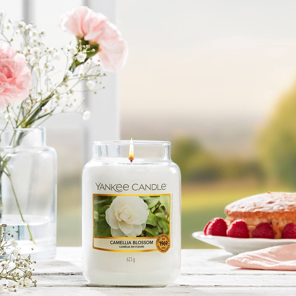 2019-10-18-Yankee-Candle-Mothers-Day-Valentines-Day17741 Camellia Blossom 623g von Yankee Candle