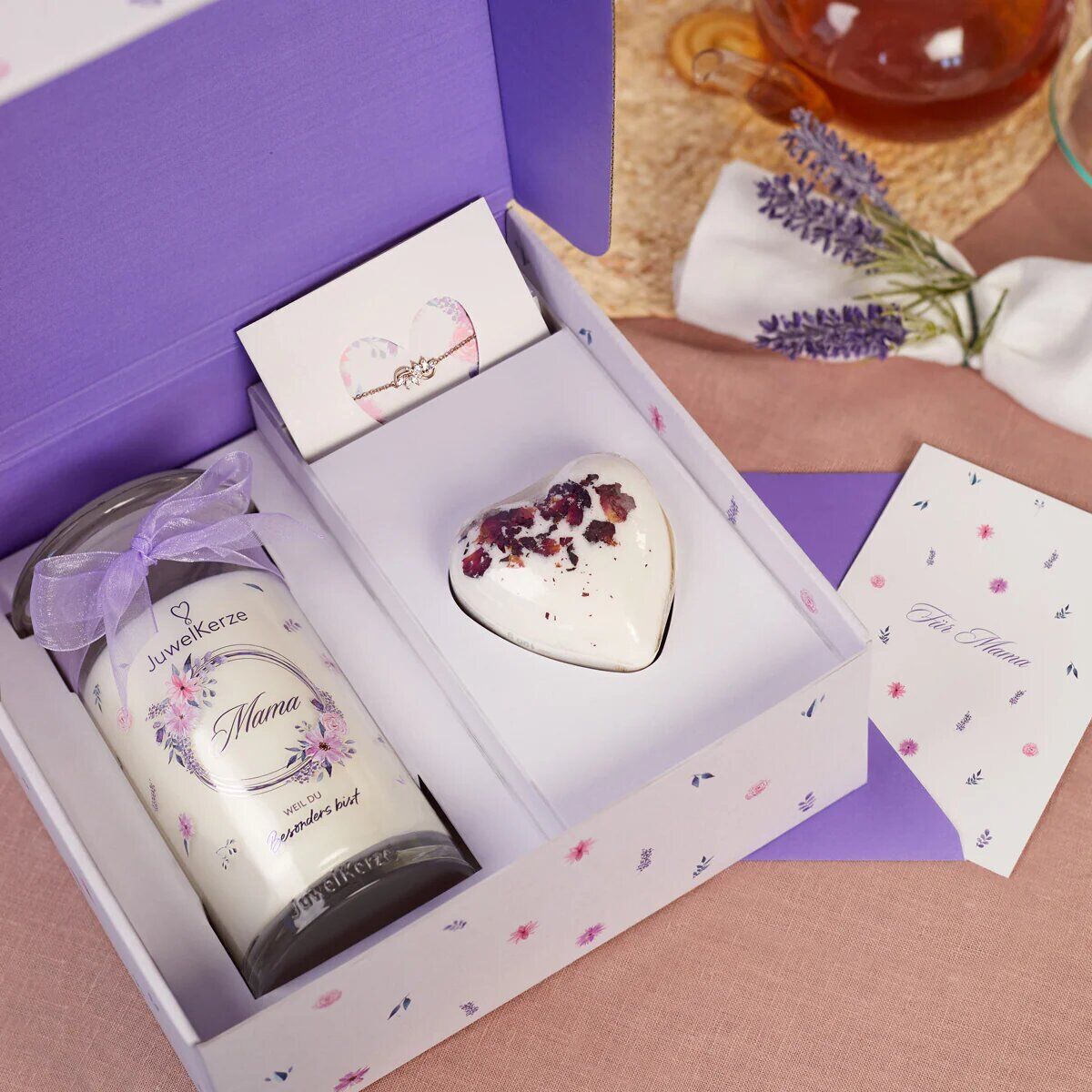 de9b6beeb33433b1633e12b8f837c10172a5eb99_Mom_Bundle___GP_24_DE_2048x Geschenkbox Mama 400g Halskette/Armband