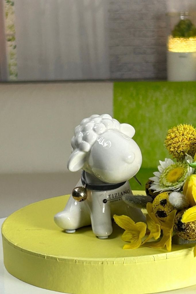 Lamm Tonja mit Glöckchen 13cm cremeweiß