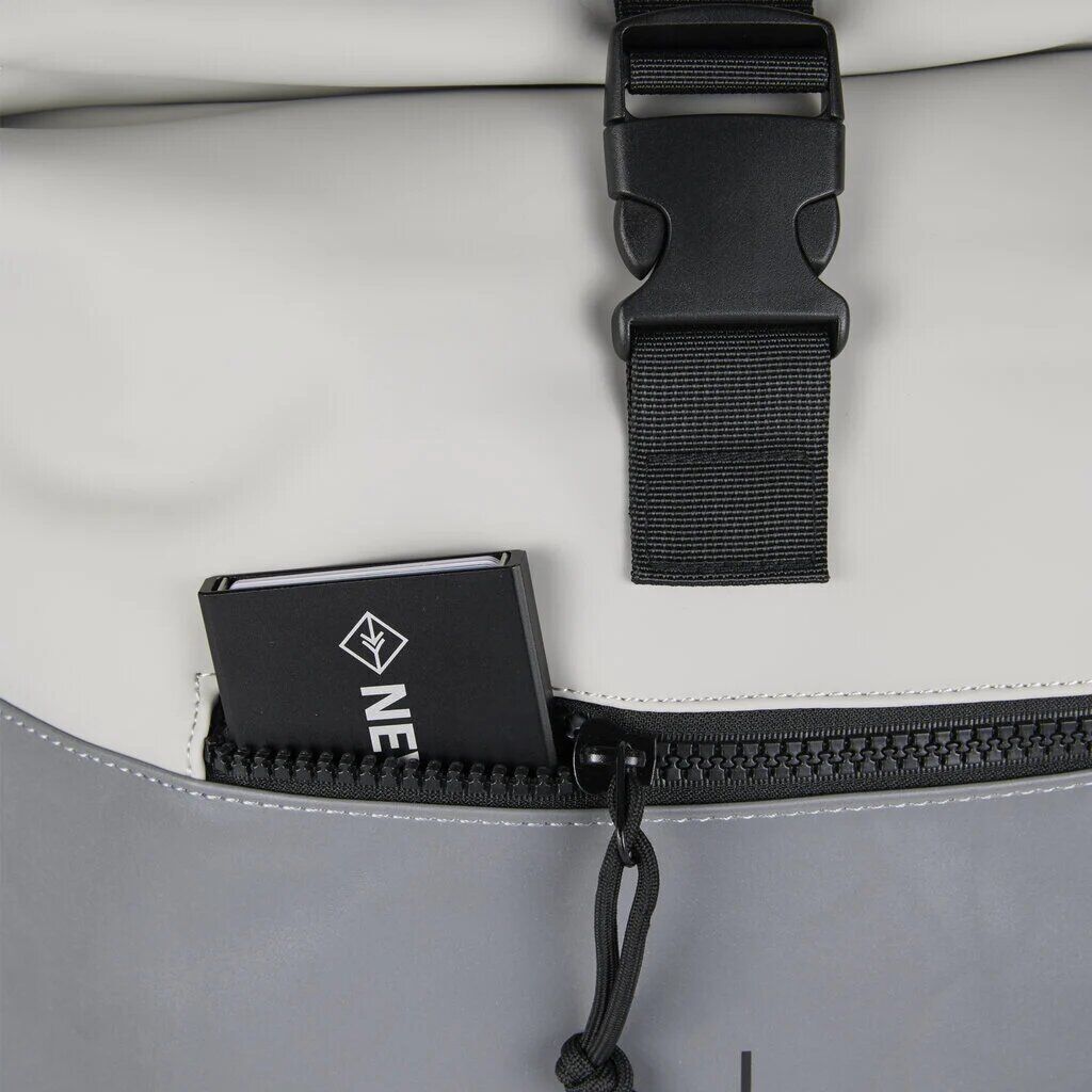 new-rebels-new-rebels-bowie-new-york-hell-grau-16l-4 Bowie - New York Rolltop Rucksack hellgrau