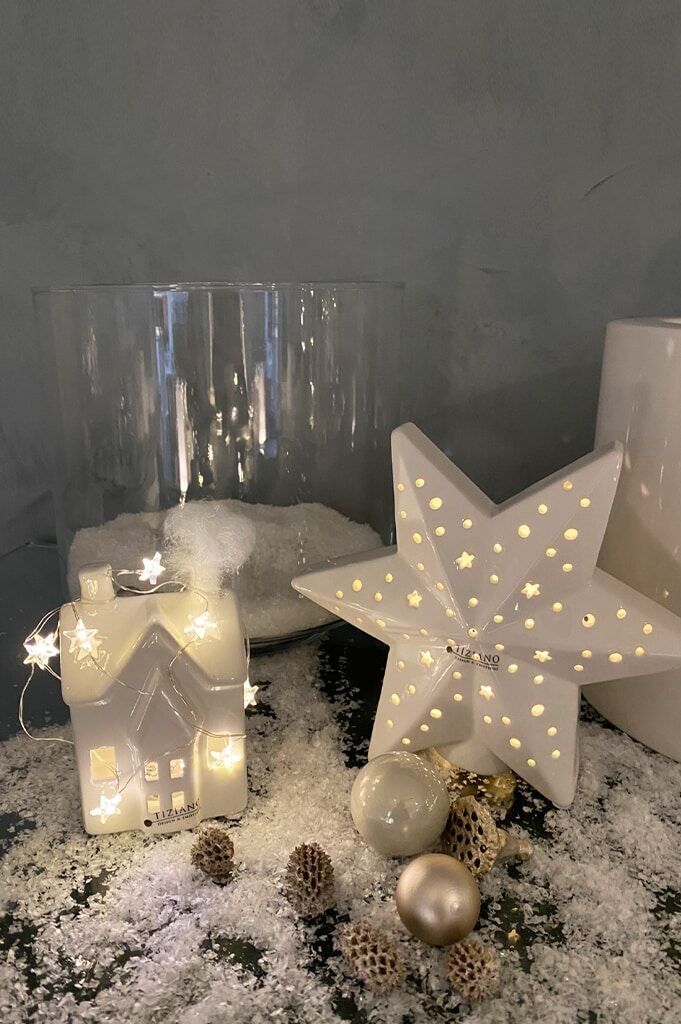 lazio-stern-led-haus-altesia-dekoriert Stern Lazio 15,5cm LED cremeweiß