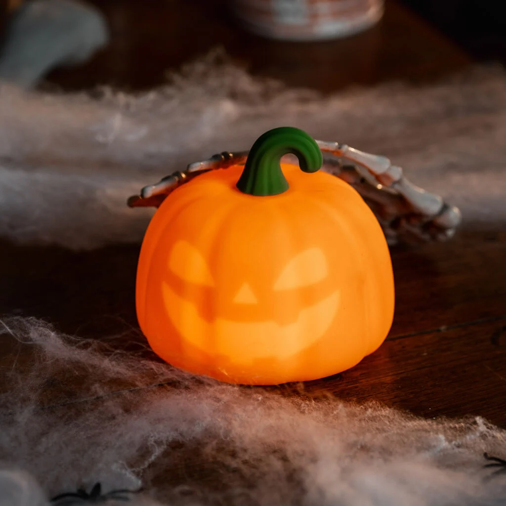 Legami Soft Dreams wiederaufladbares Nachtlicht Pumpkin Kürbis-Lampe, Halloween-Dekoration, LED-Kürbis, Orangenfarbig, grüner Stängel