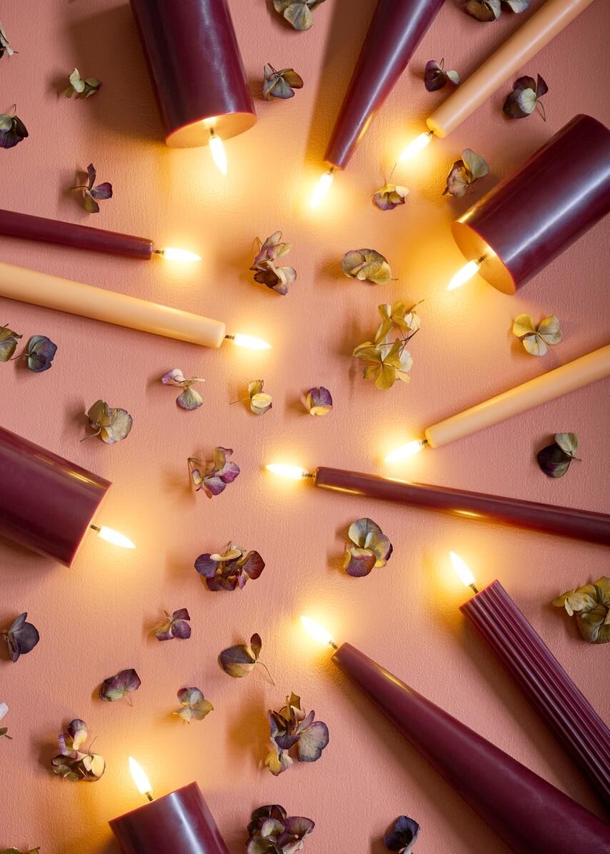 Uyuni LED Tafelkerze grooved 25cm wine red 2 Stück Uyuni LED Tafelkerze grooved 25cm wine red 2 Stück