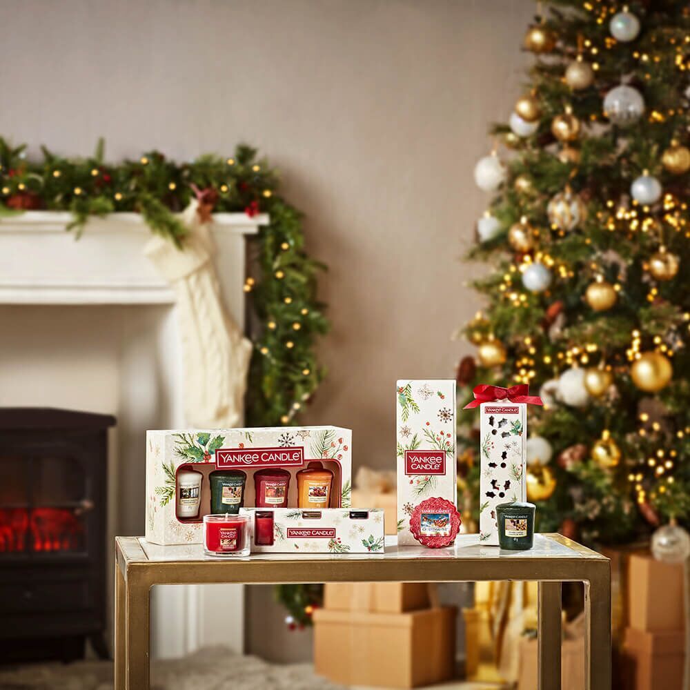 Yankee-Candle-AW20-Gift-Sets-SKU-1668490-SKU-1668496-SKU-1668489-SKU-1668488 Geschenkset mit 3 kleinen Jars von Yankee Candle 2020 Bild Mutbild
