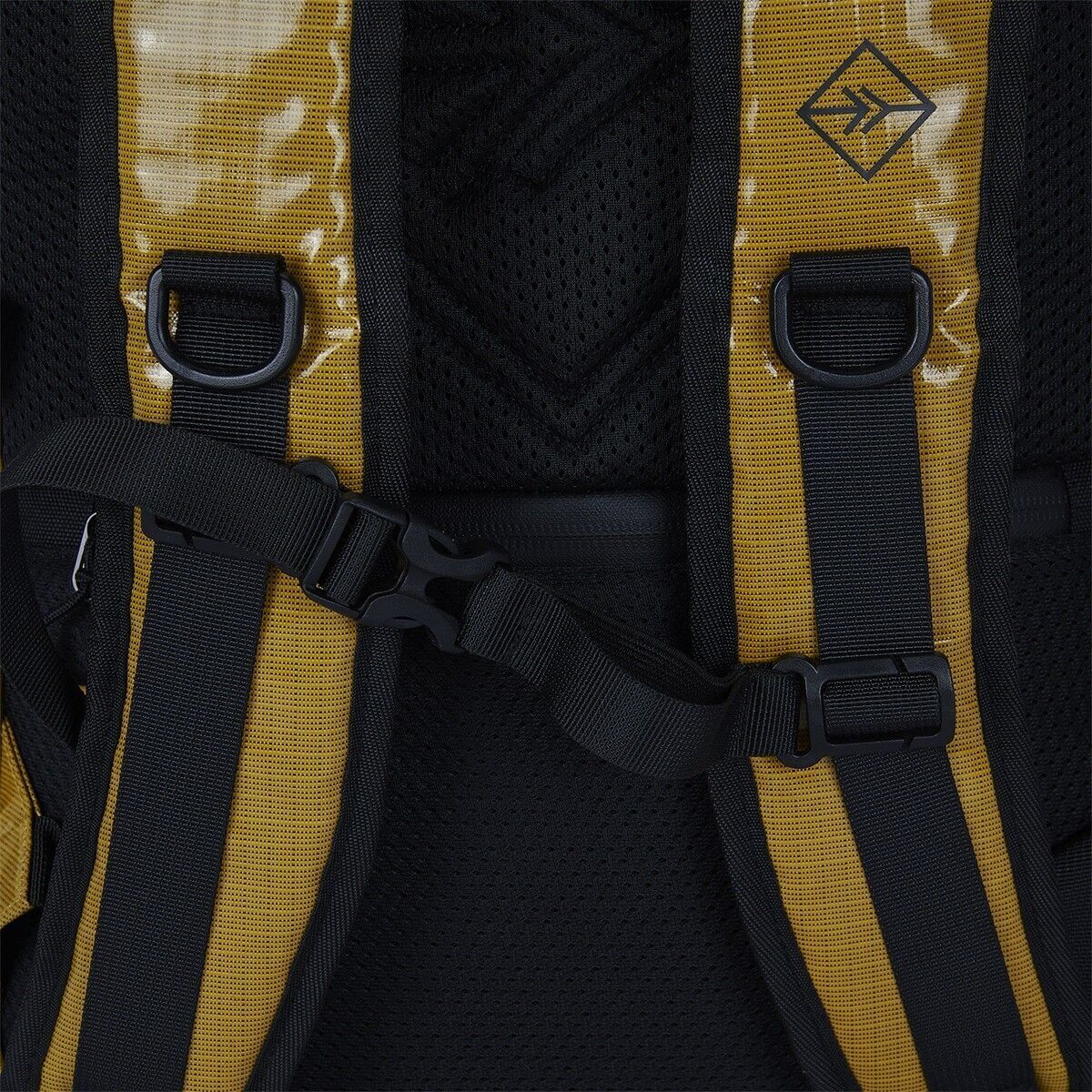 C2798371D05F000B5A18A9B8F80DA1ED6ADF8B83 Hugo - Eastvale Rucksack 23L navy