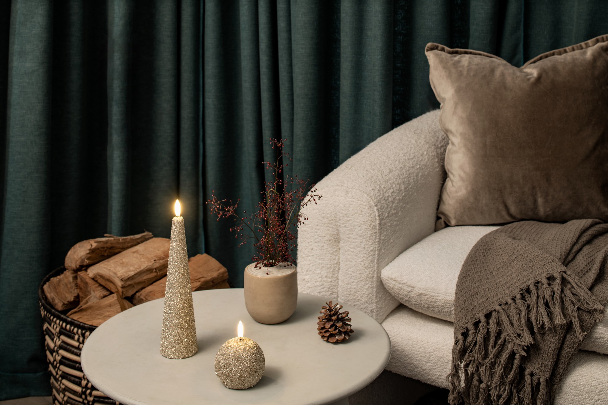 Uyuni LED Cone Candle 21,5 cm Champagne Glitter