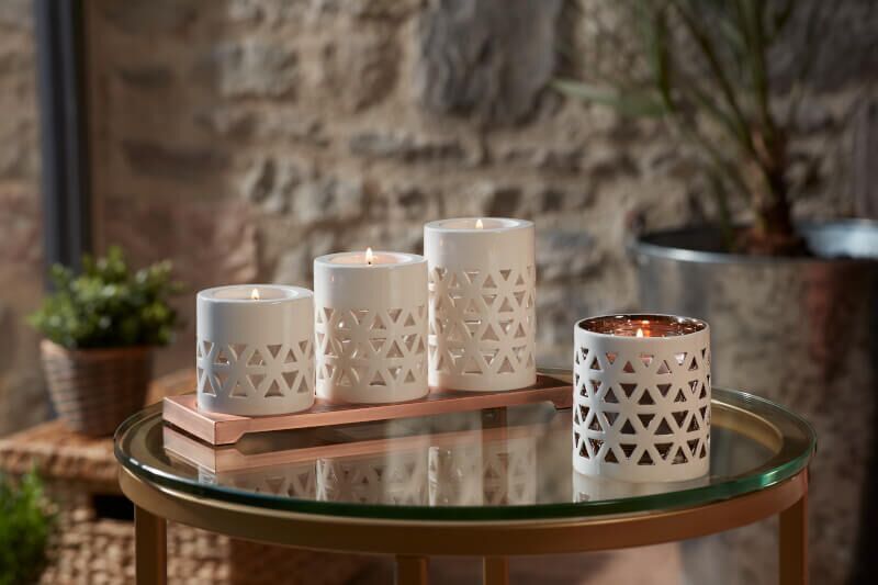 1664225ESS20-Accessories-BELMONT-Multi-tea-light-holder_Votive-holder Belmont White Keramik Multi Teelichthalter