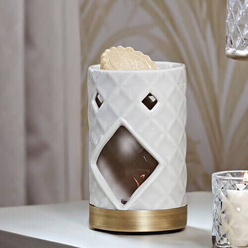 Langham Faceted Punched Ceramic - Duftlampe von Yankee Candle