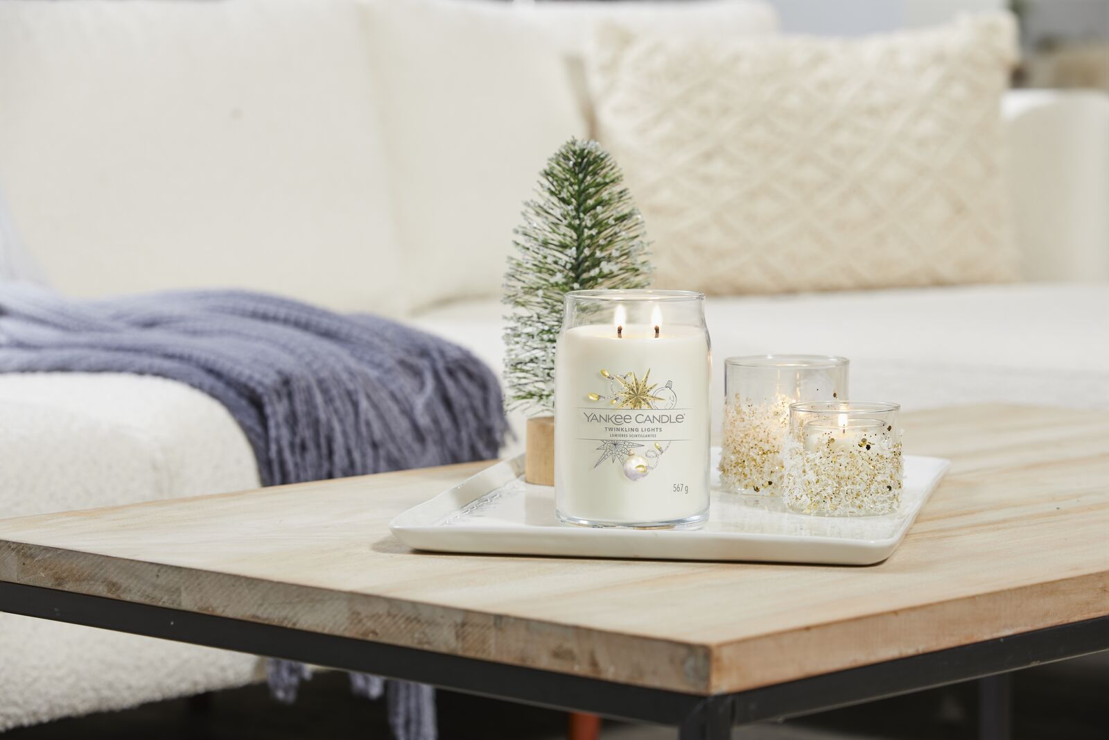 Twinkling_Lights_Large_3-1 Twinkling Lights Signature Jar 567g 2-Docht