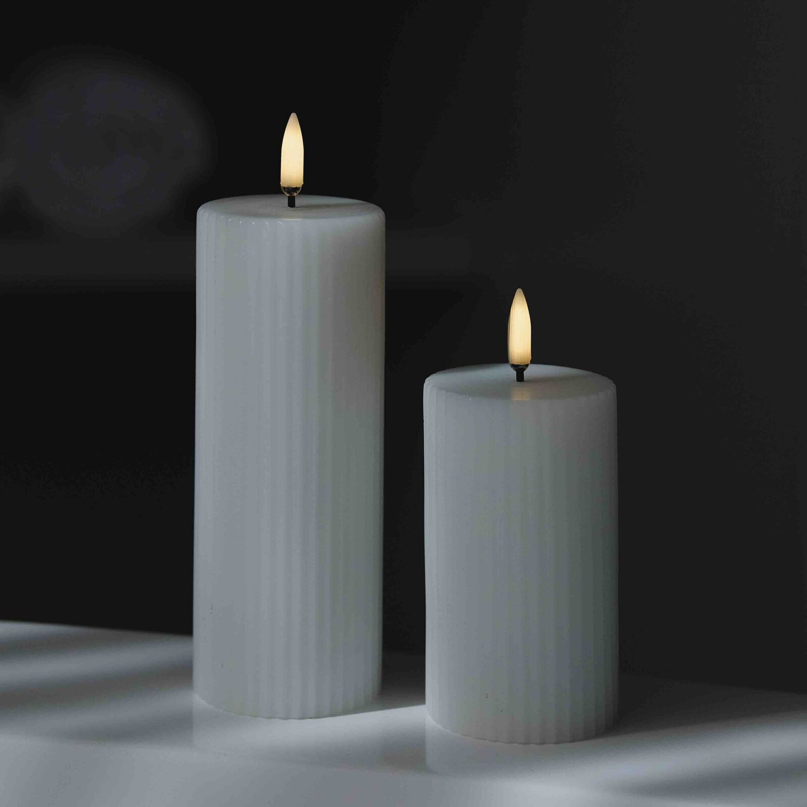 Uyuni LED Stumpenkerze 5,8x15cm Nordic White geriffelt