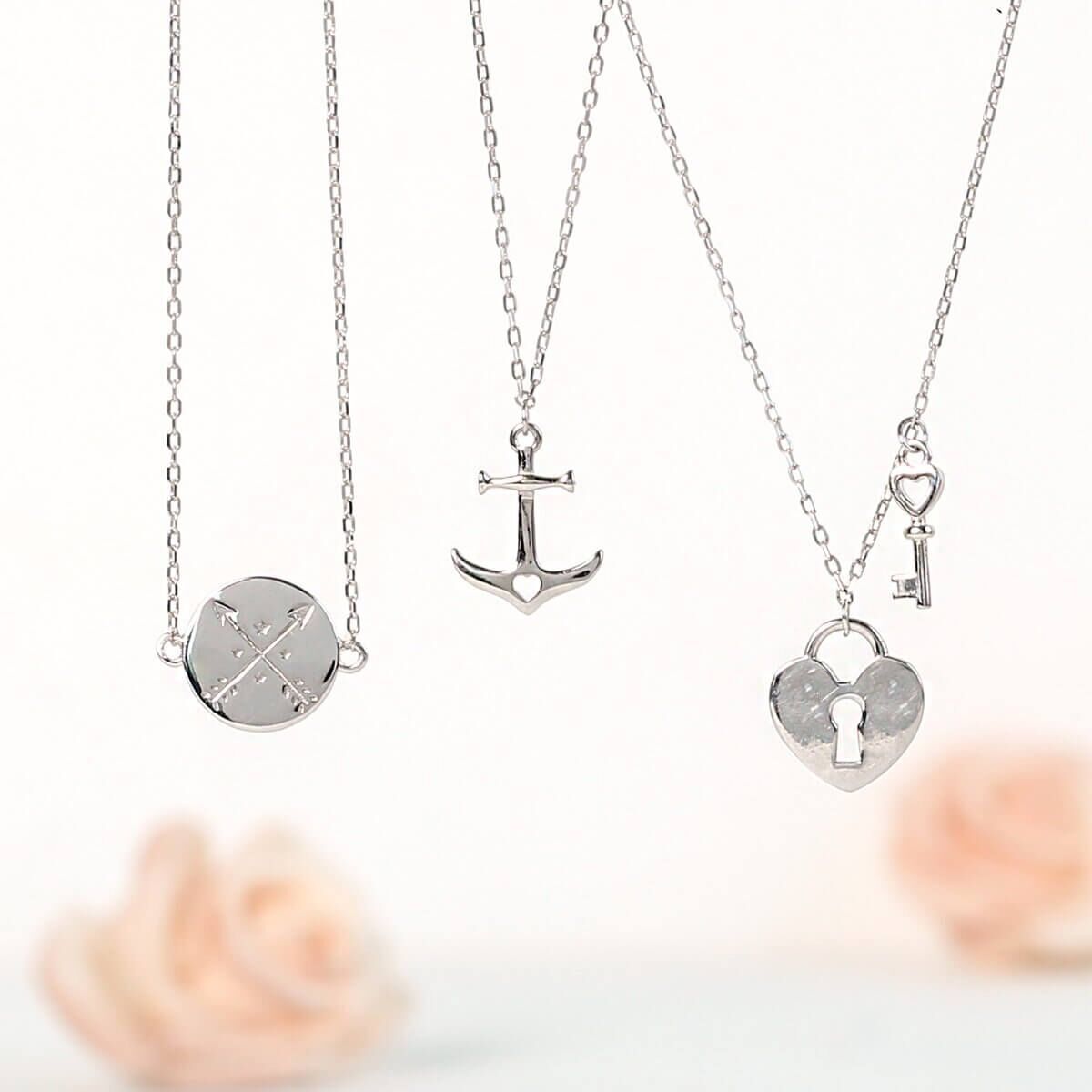 630898f5937dbcc816d3b3534d88434b35fed155_best_friends_duftkerze_mit_schmuck_juwelkerze_gallery_2_3e4666e3-37c7-4dd0-83ef-b67b86ea5b54_2048x Best Friends (Armband) 400g