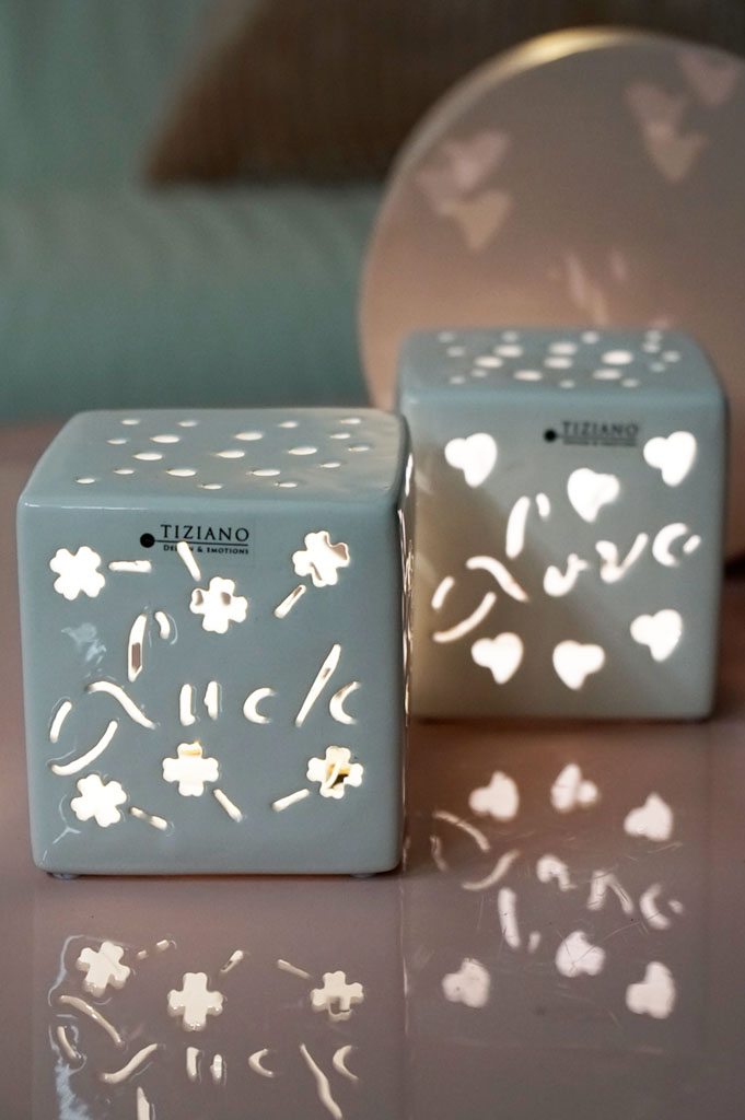 Würfel Tuardo 9cm Liebe LED creme