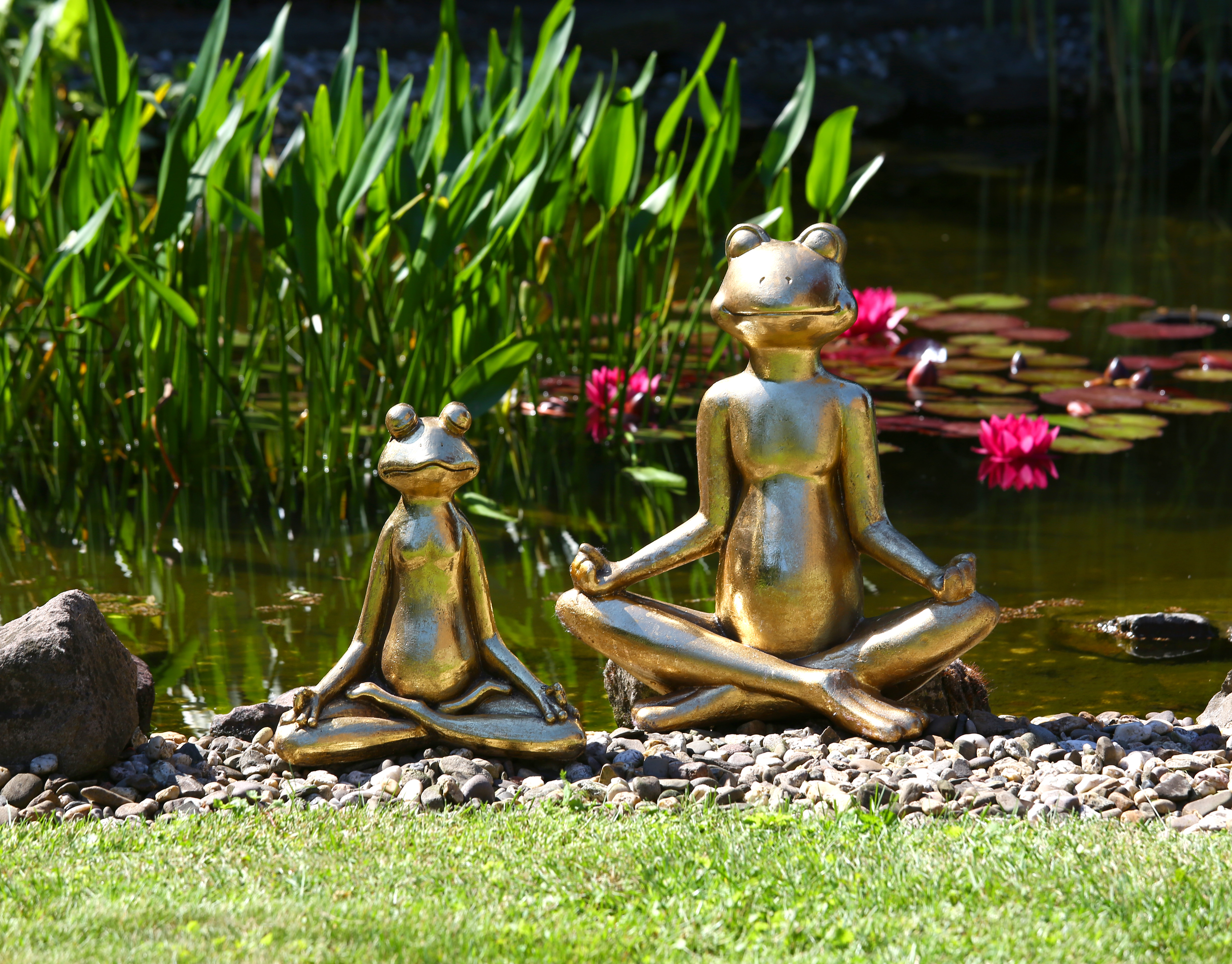 Dekofigur Frosch Yoga 34cm Magnesia